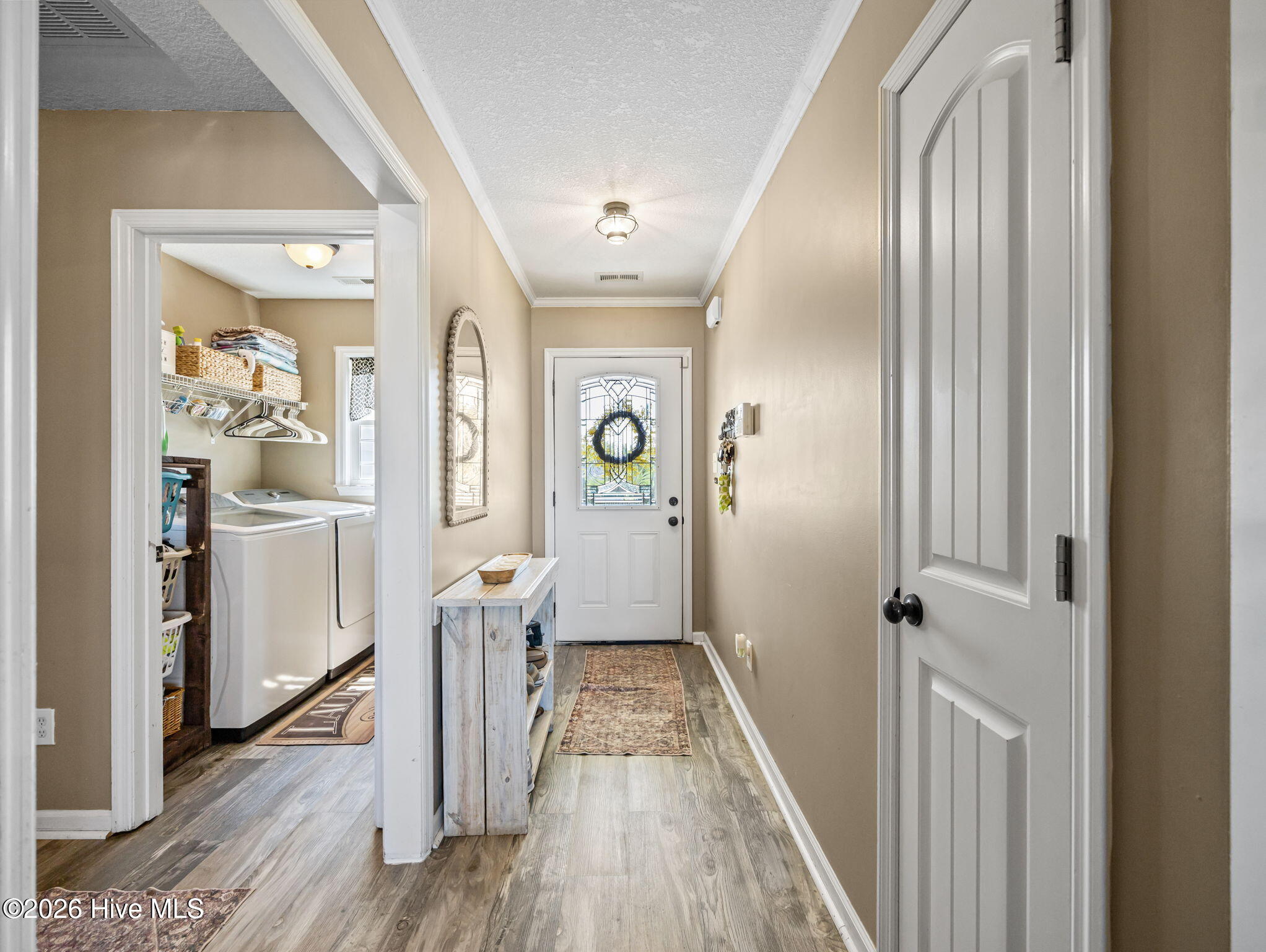 100567595 | Photo 10