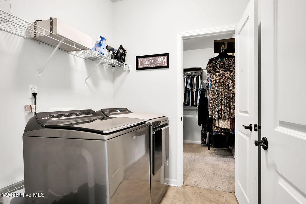 100565094 | Photo 25