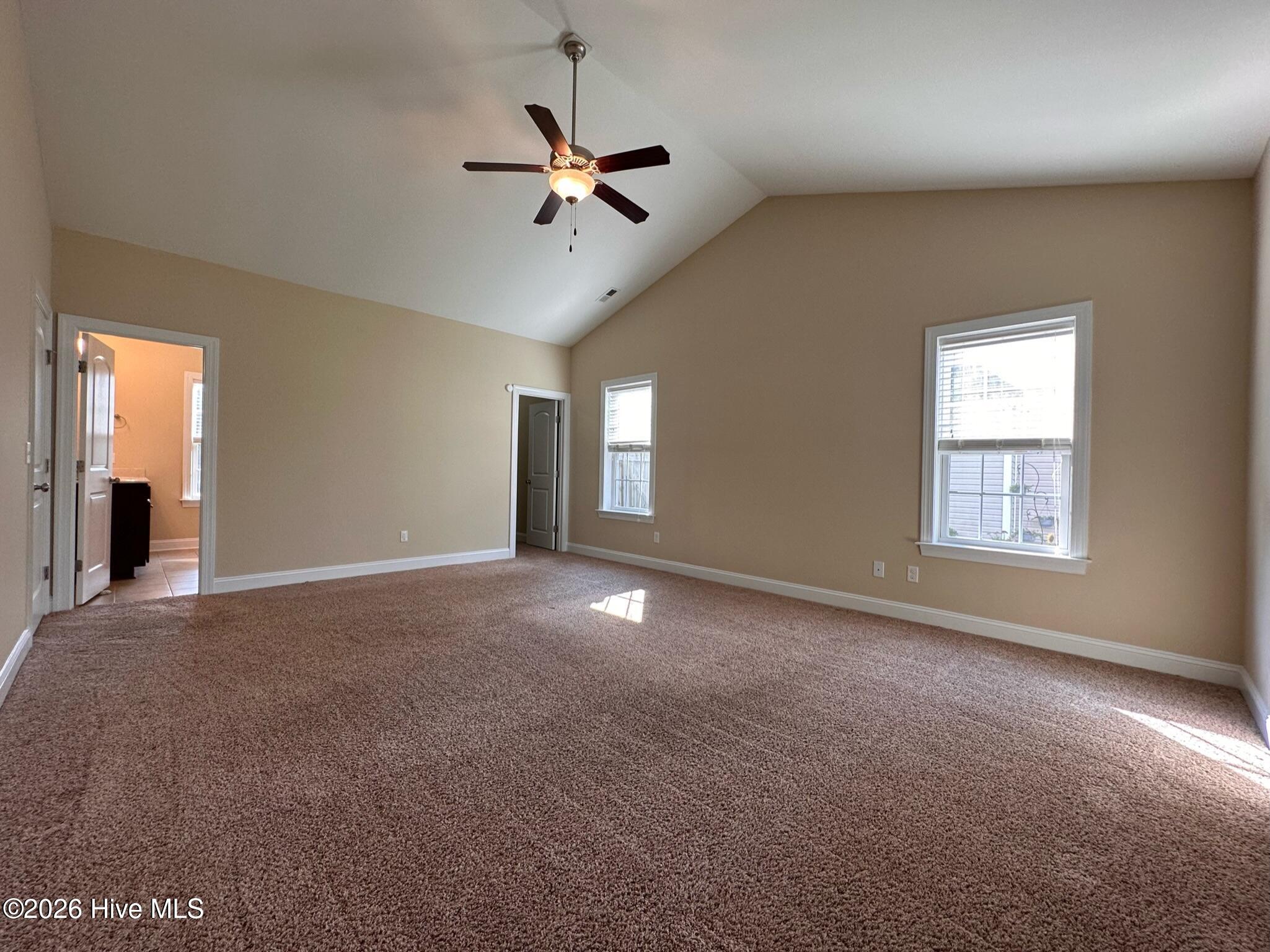 100557868 | Photo 27