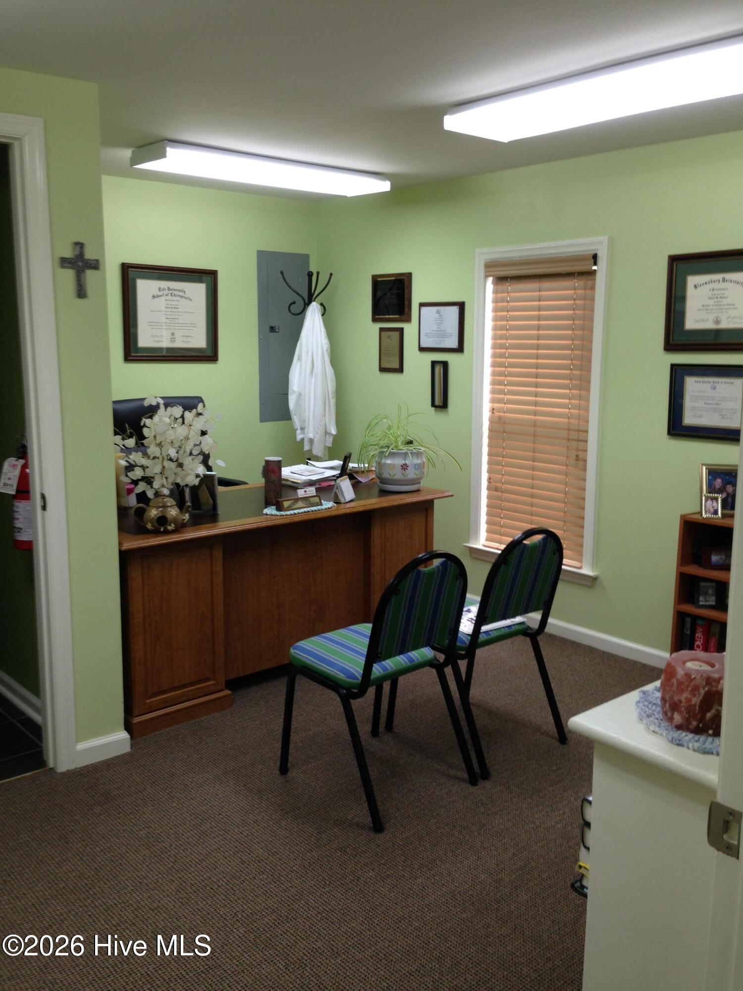 100565253 | Photo 17