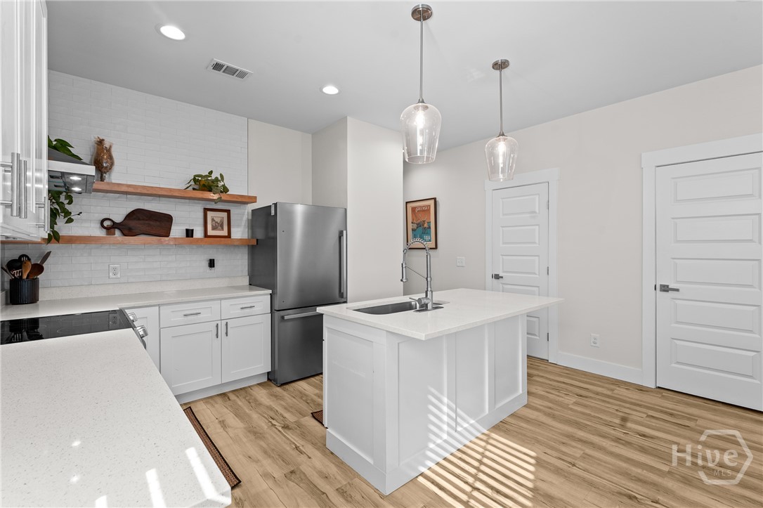 711 E 32ND Street, Savannah, GA 31401 Listing Photo  15