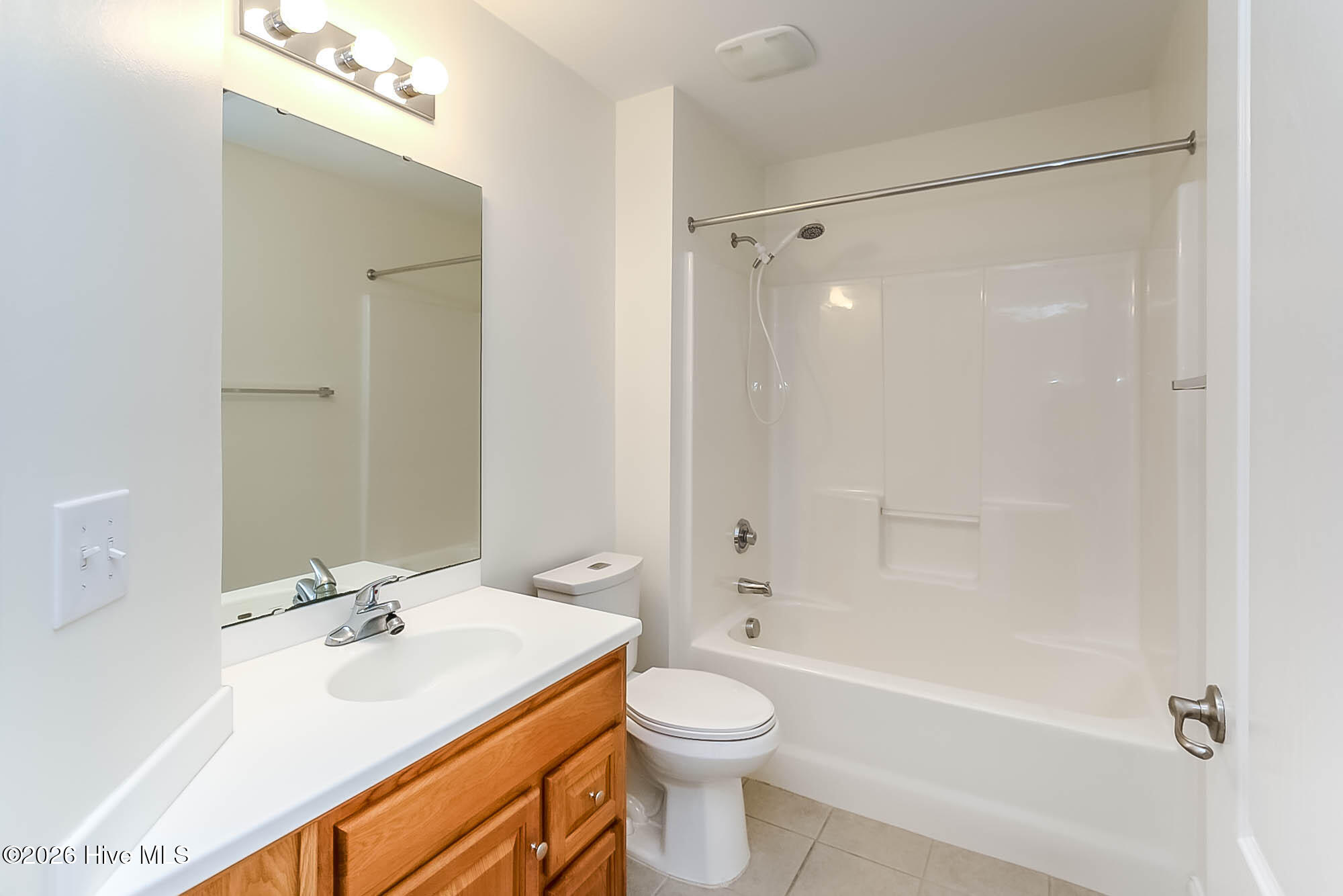 103 Treasure Cove,Newport