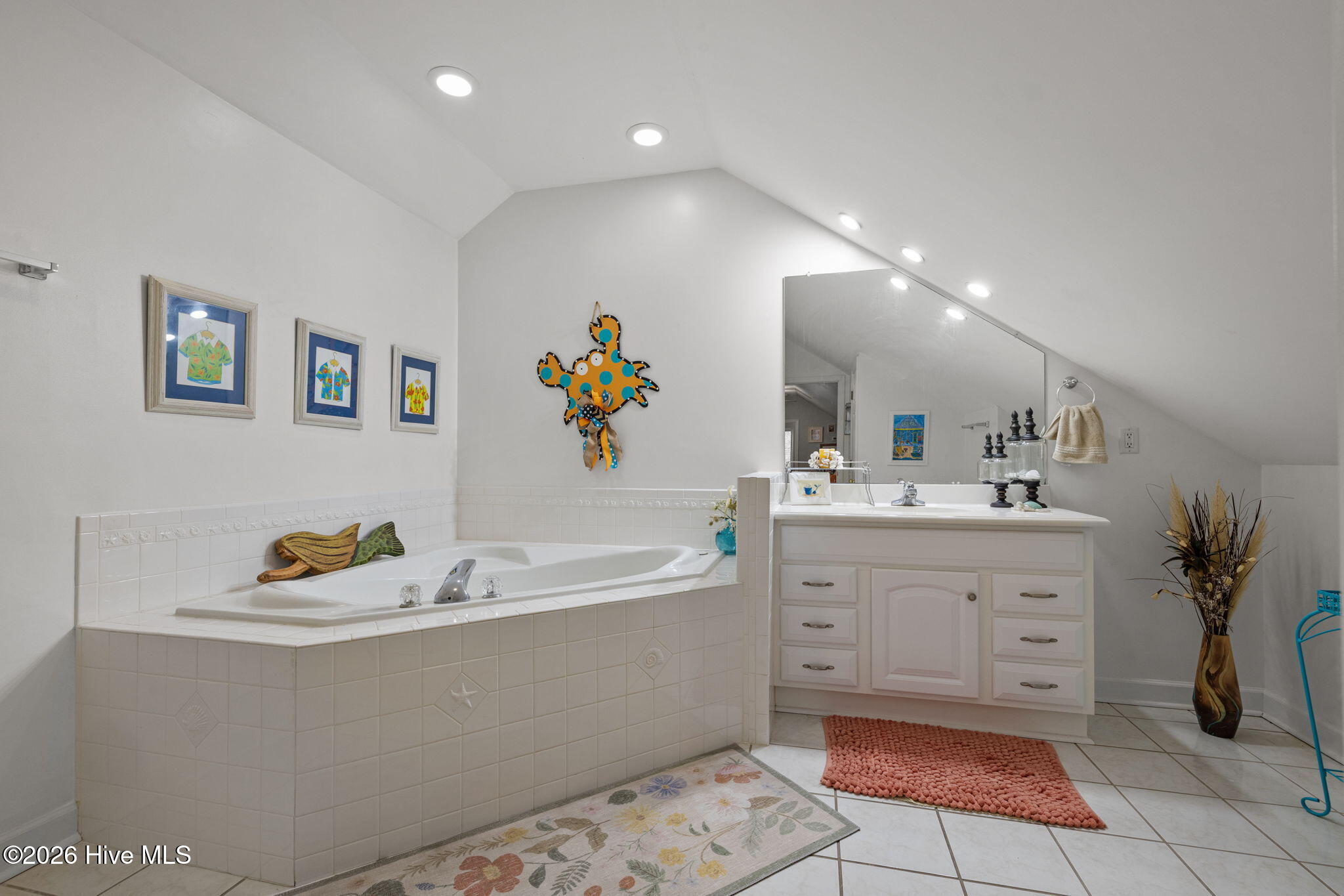 100552900 | Photo 31