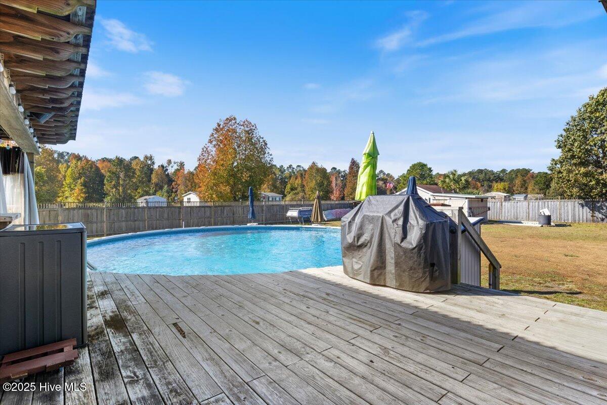 100539175 | Photo 43