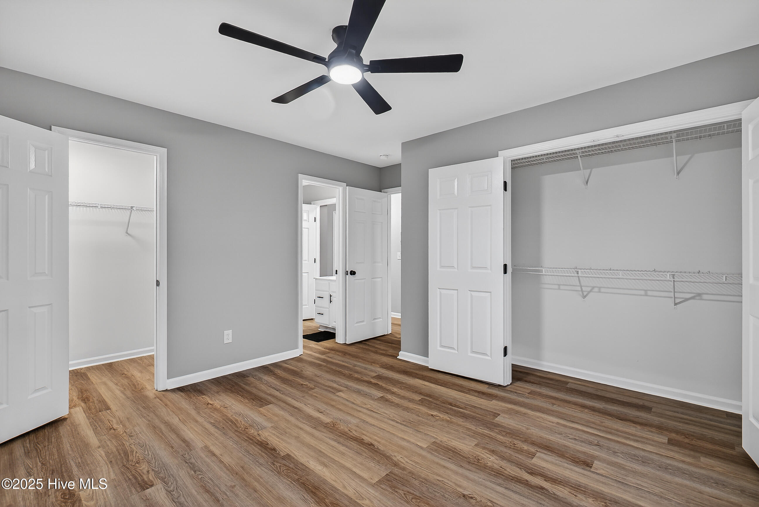 100546231 | Photo 16