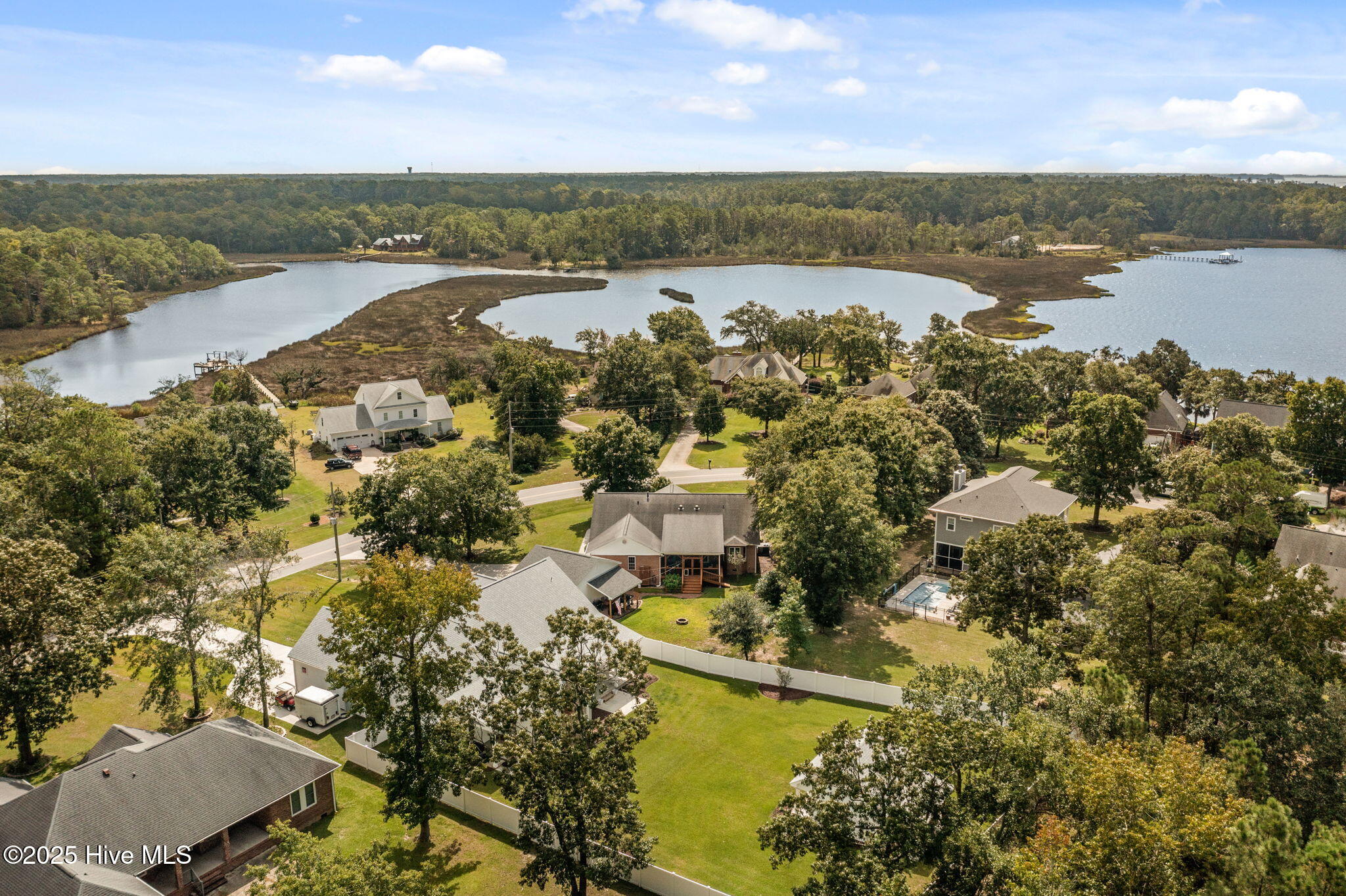 100531854 | Photo 38