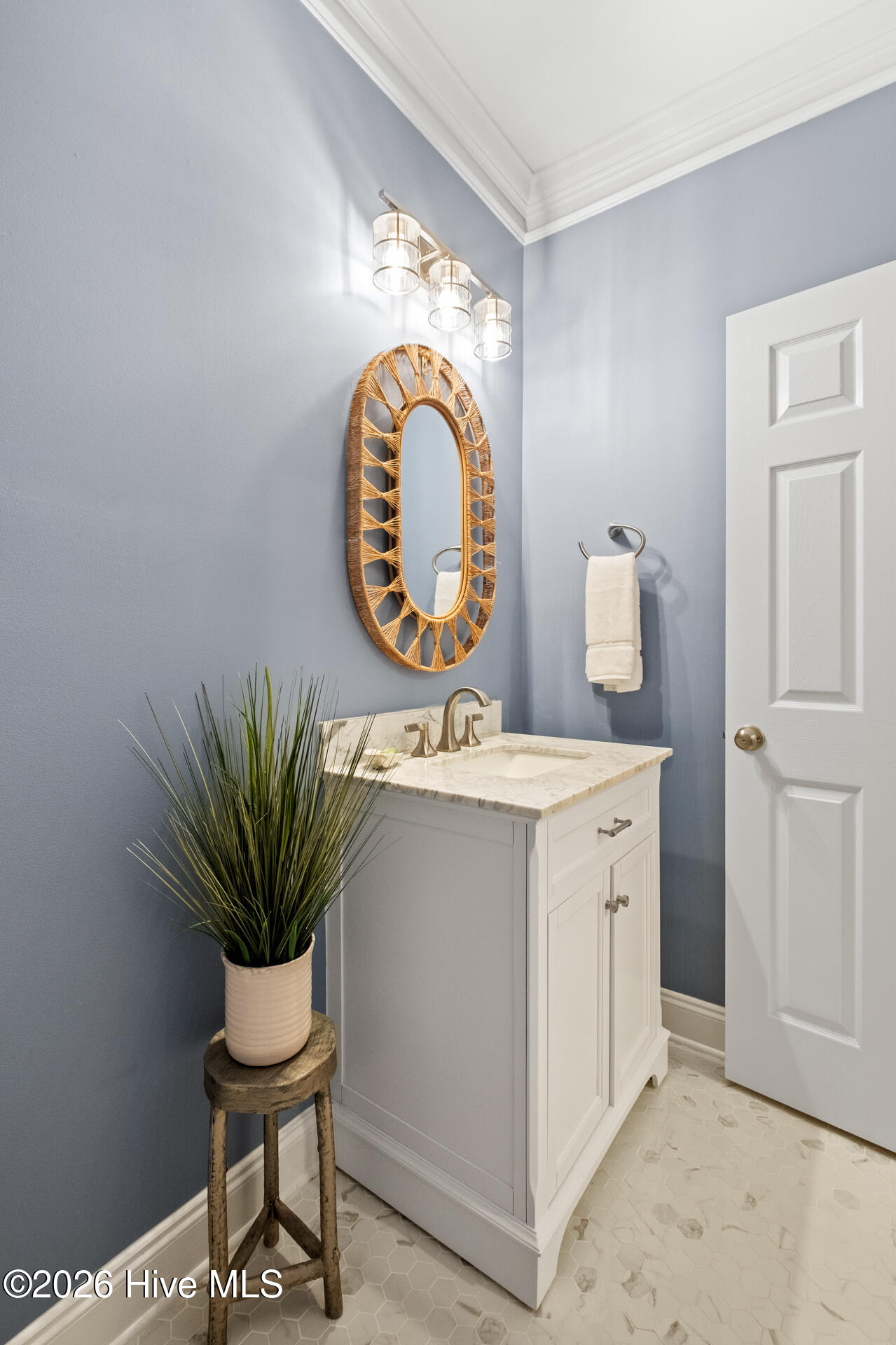 100554088 | Photo 24