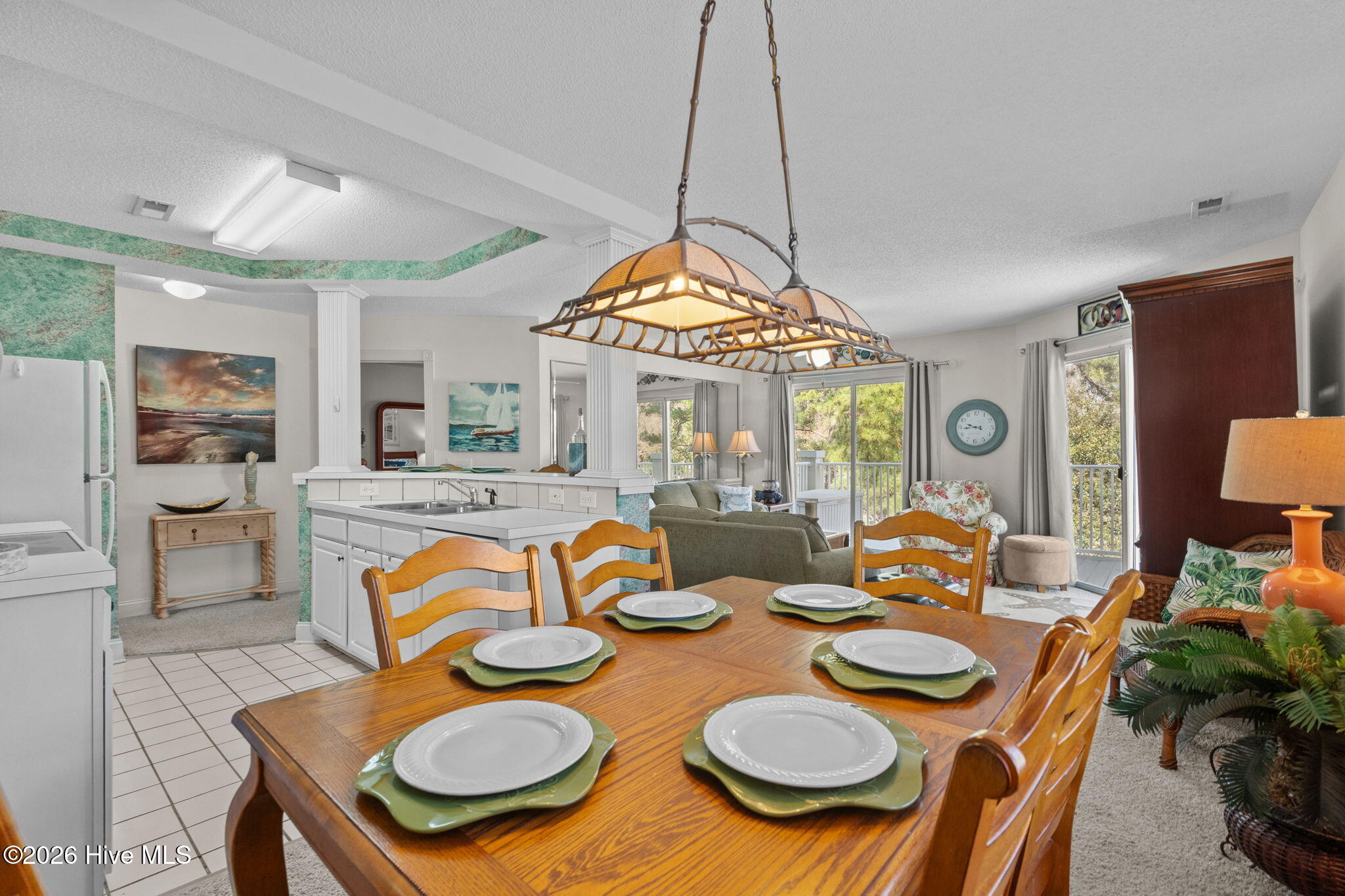 100558882 | Photo 17