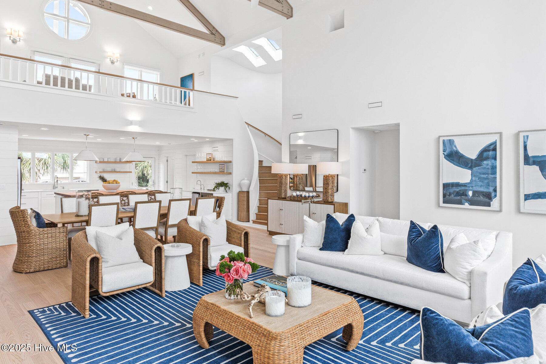 100530519 | Photo 10