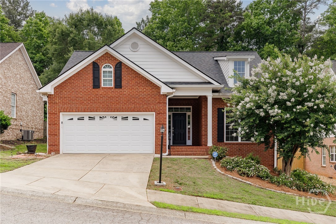 FEATURED LISTINGS