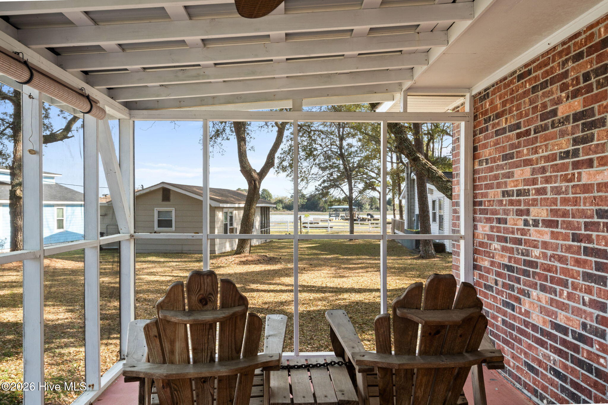 100562927 | Photo 25