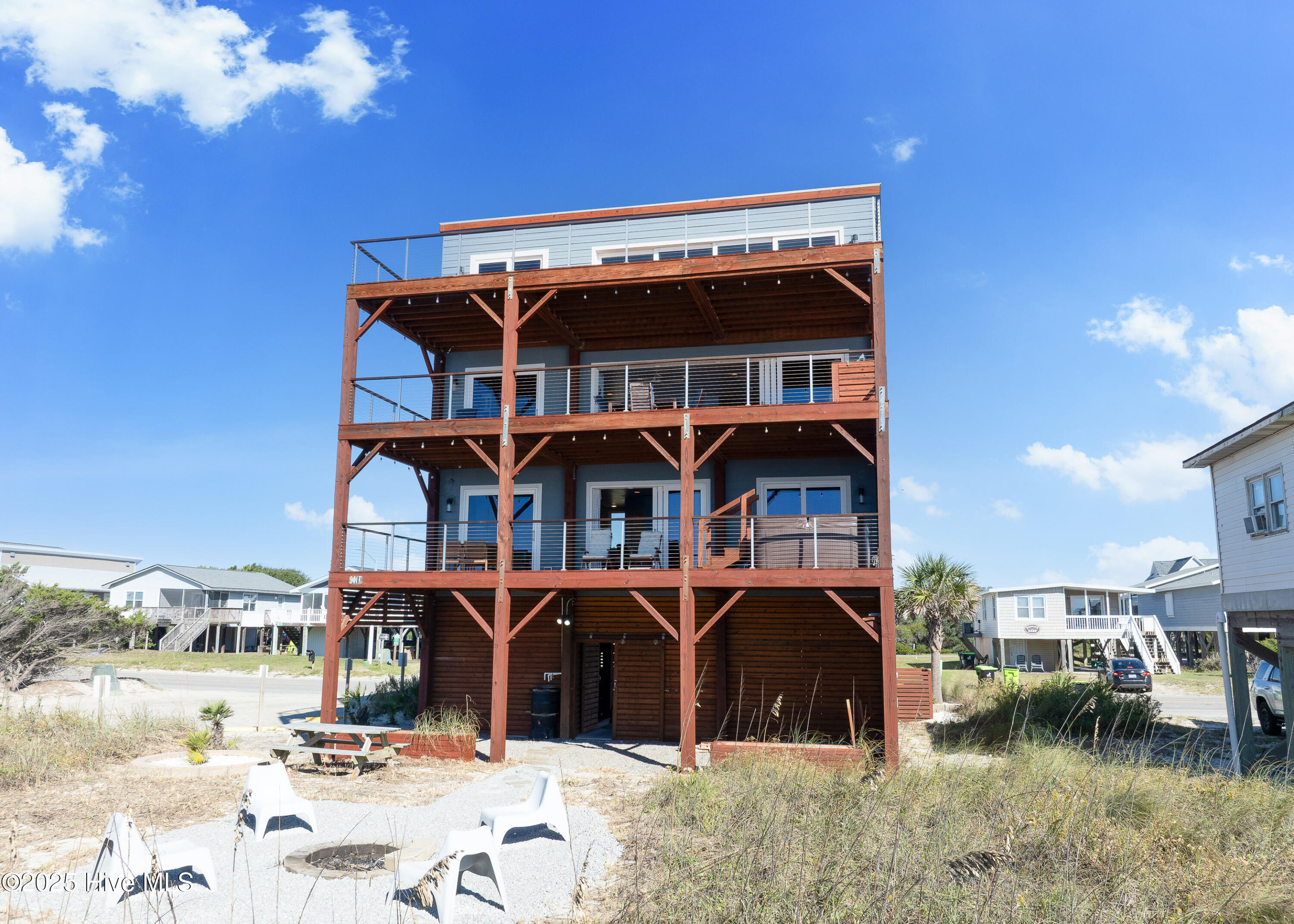 100539588 | Photo 55