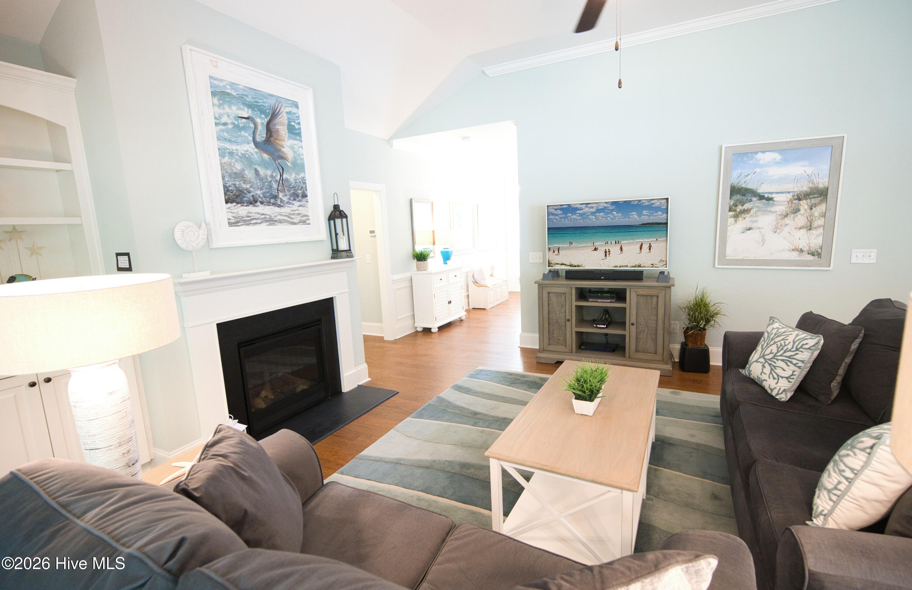 100567363 | Photo 18