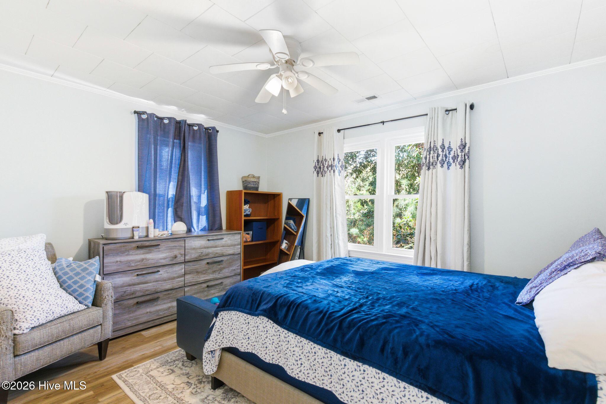 100562415 | Photo 31