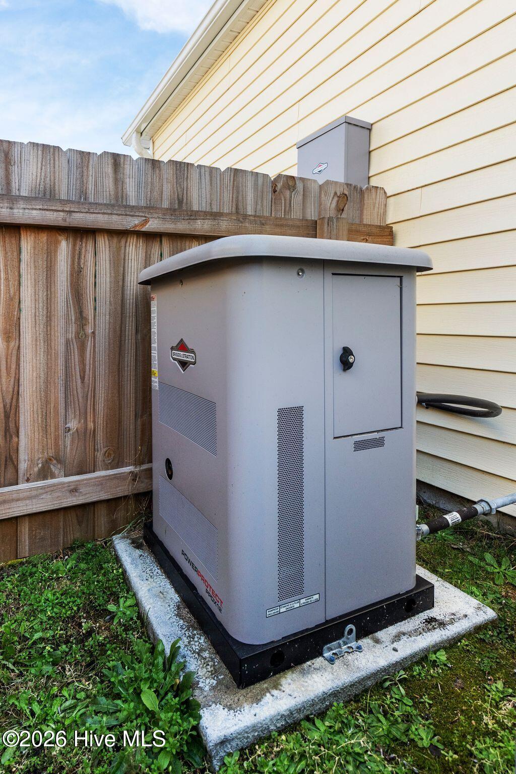 100550283 | Photo 47