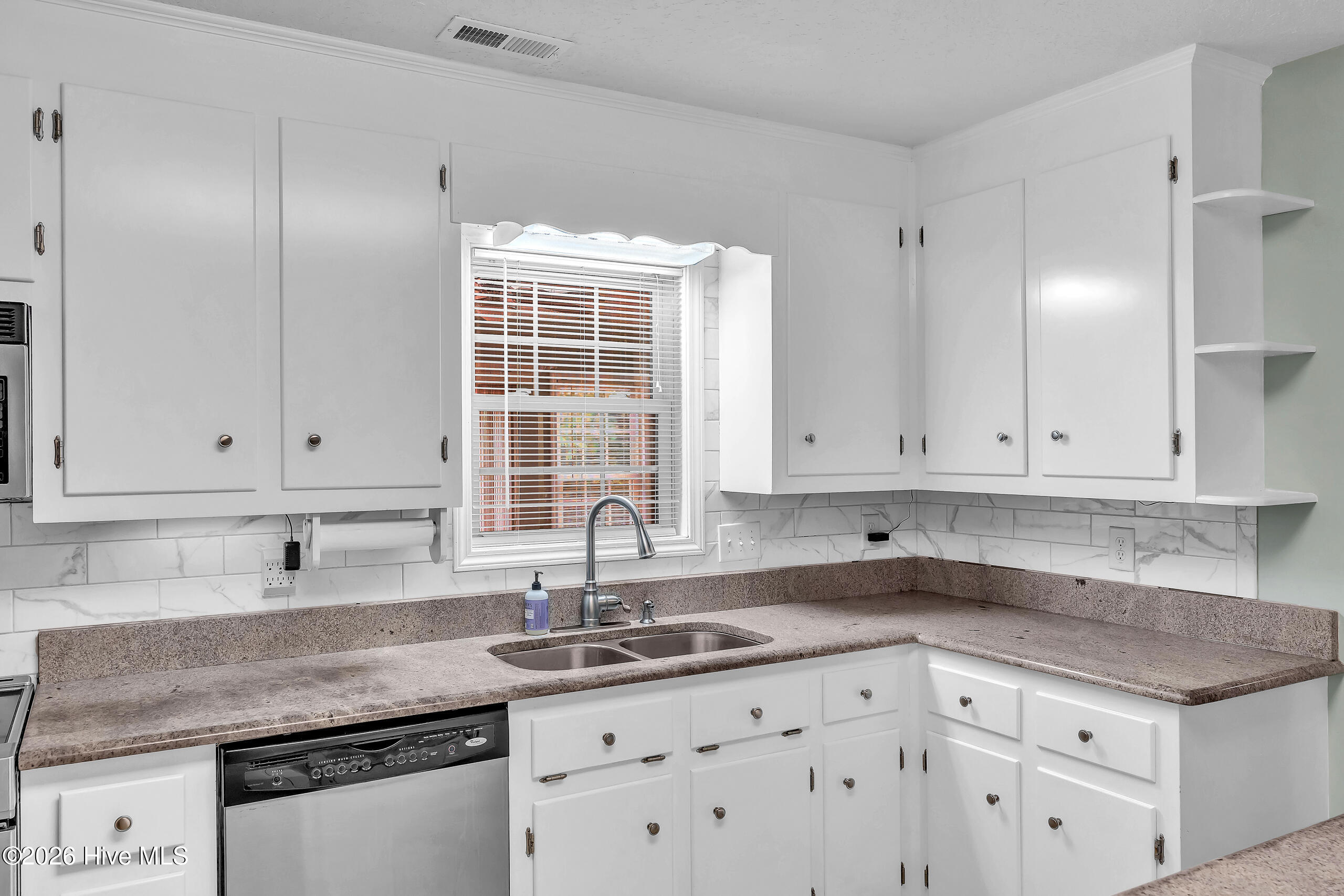 215 Winding Creek Way,Hubert