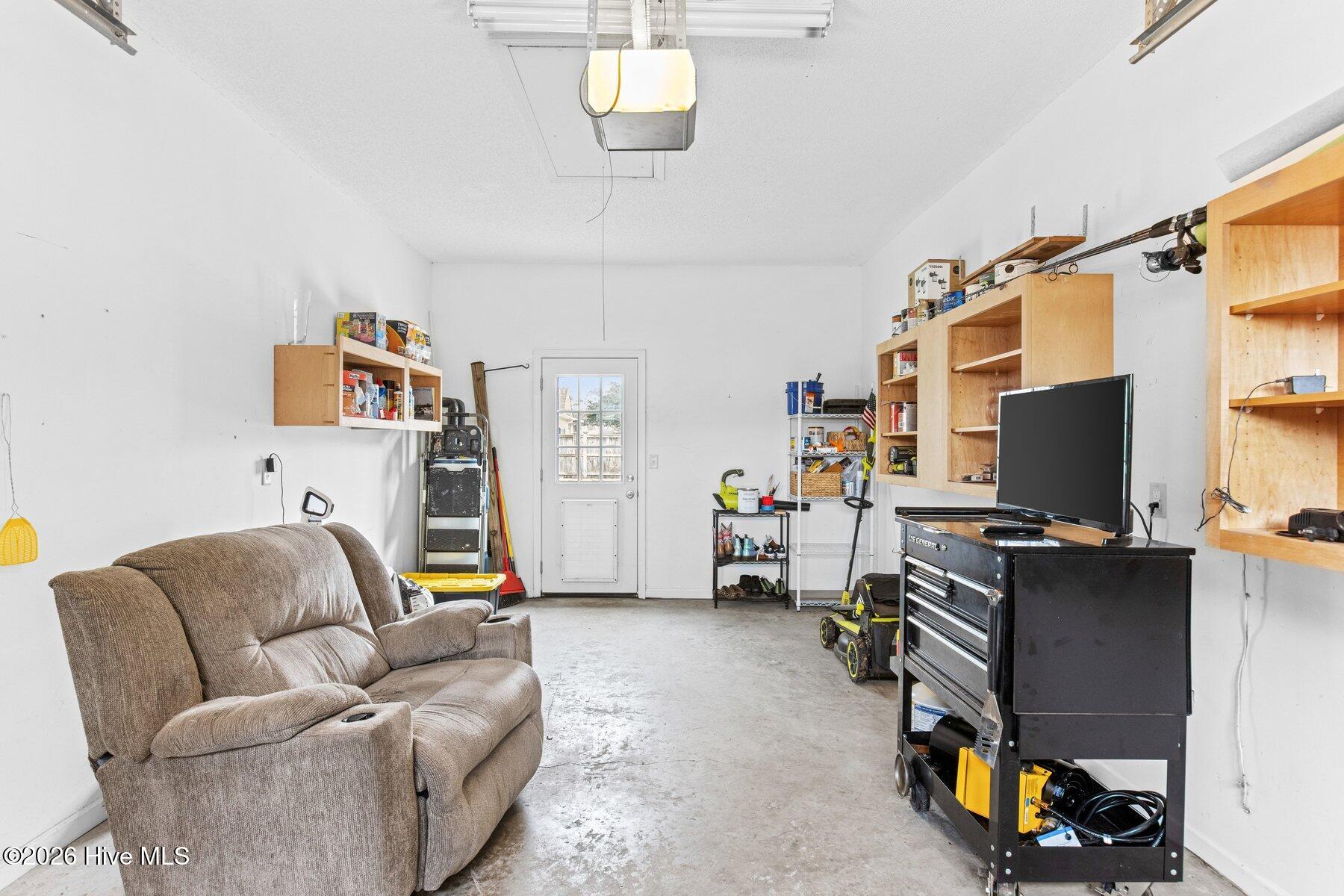 100557024 | Photo 27