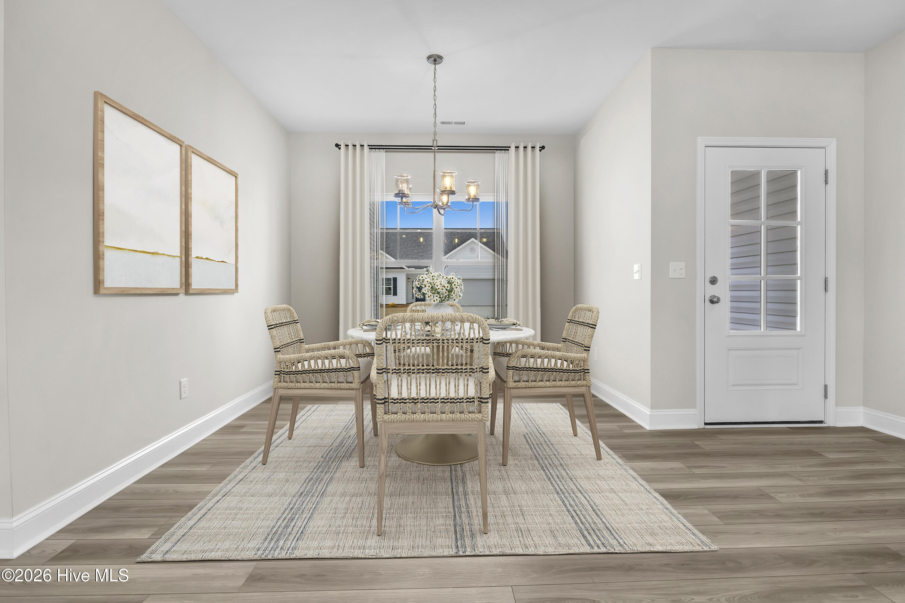 100552787 | Photo 60