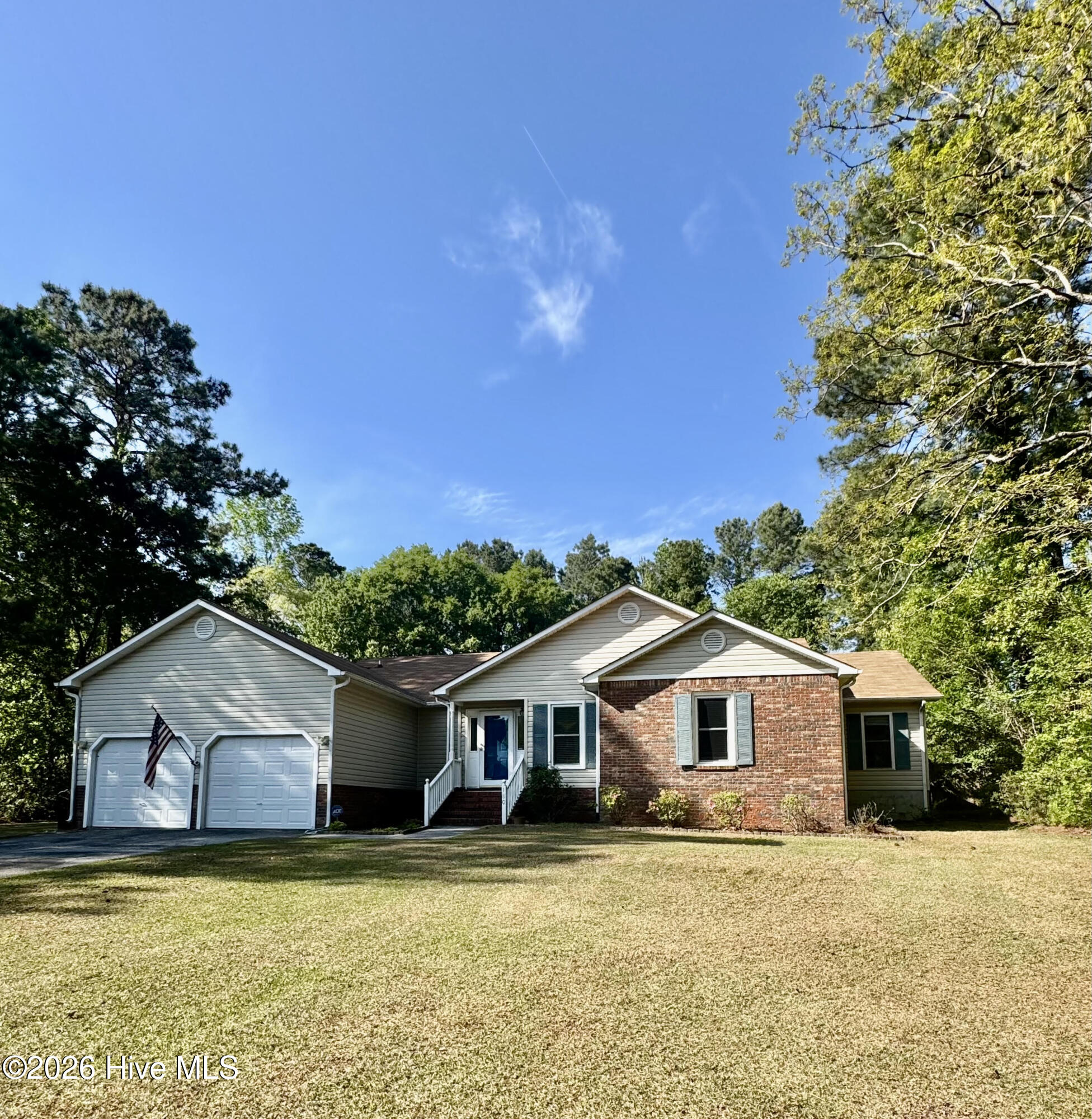 100568535 | Photo 25