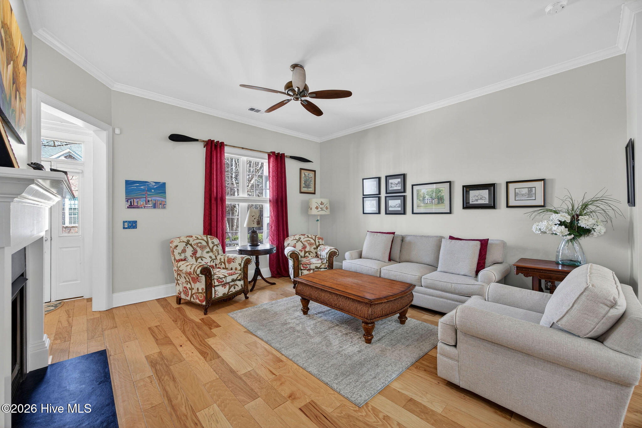 100554717 | Photo 12