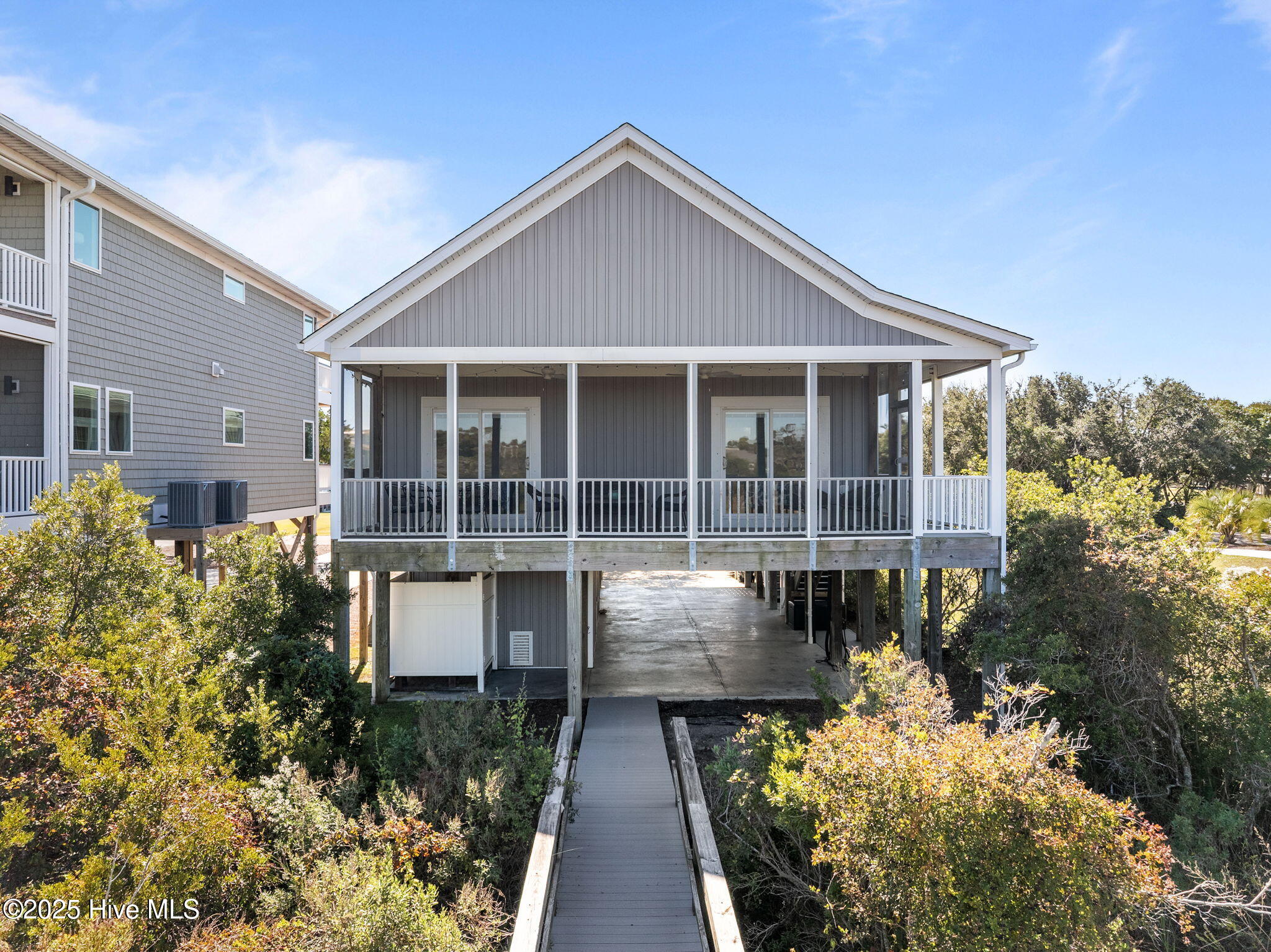 100537497 | Photo 42