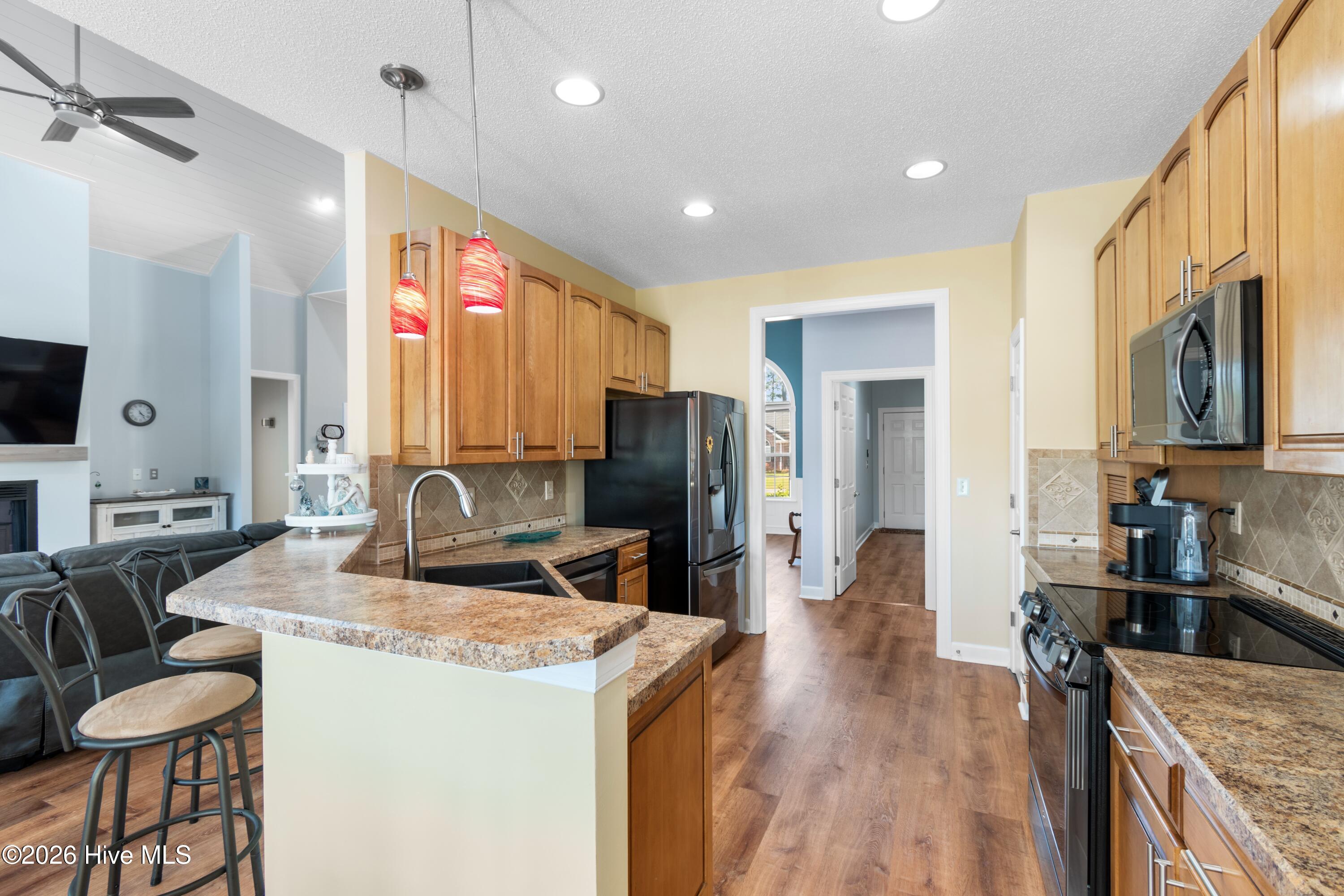 100564906 | Photo 17