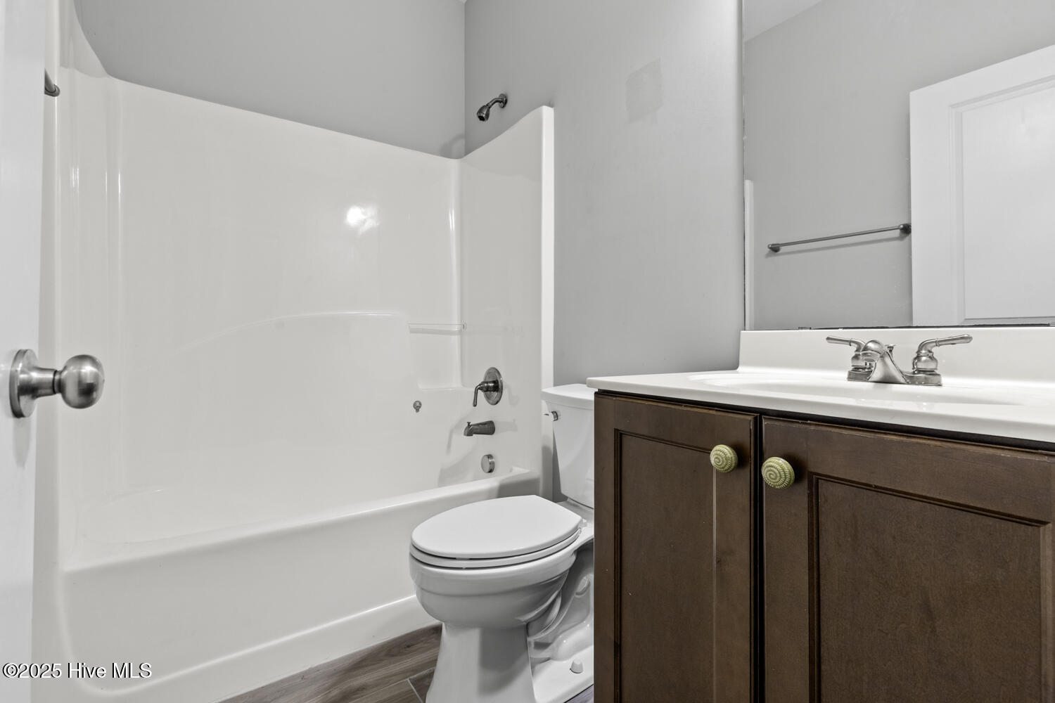 100540361 | Photo 22