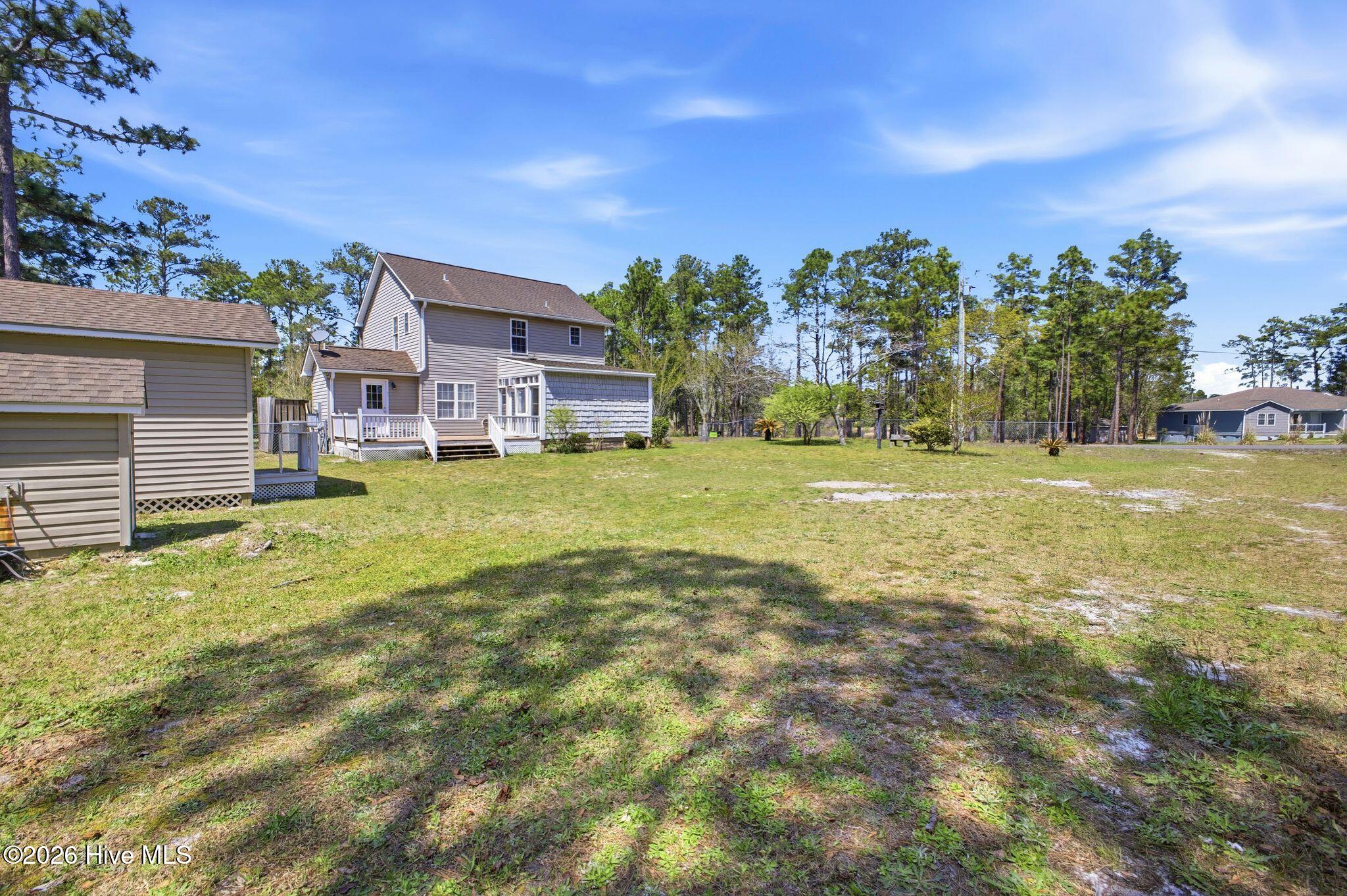 100564329 | Photo 33