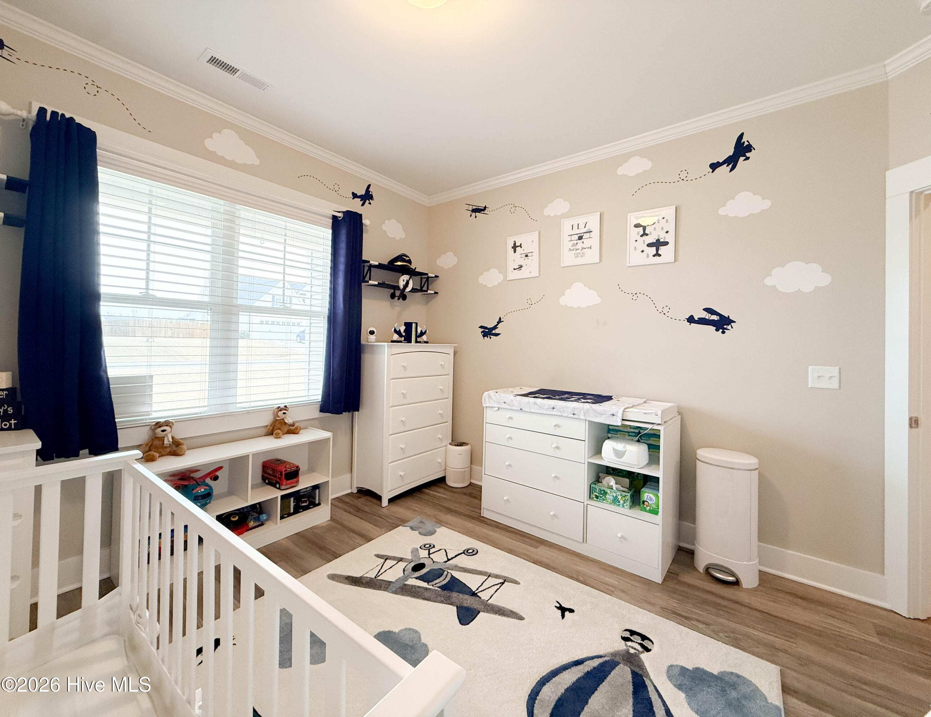 100560693 | Photo 30