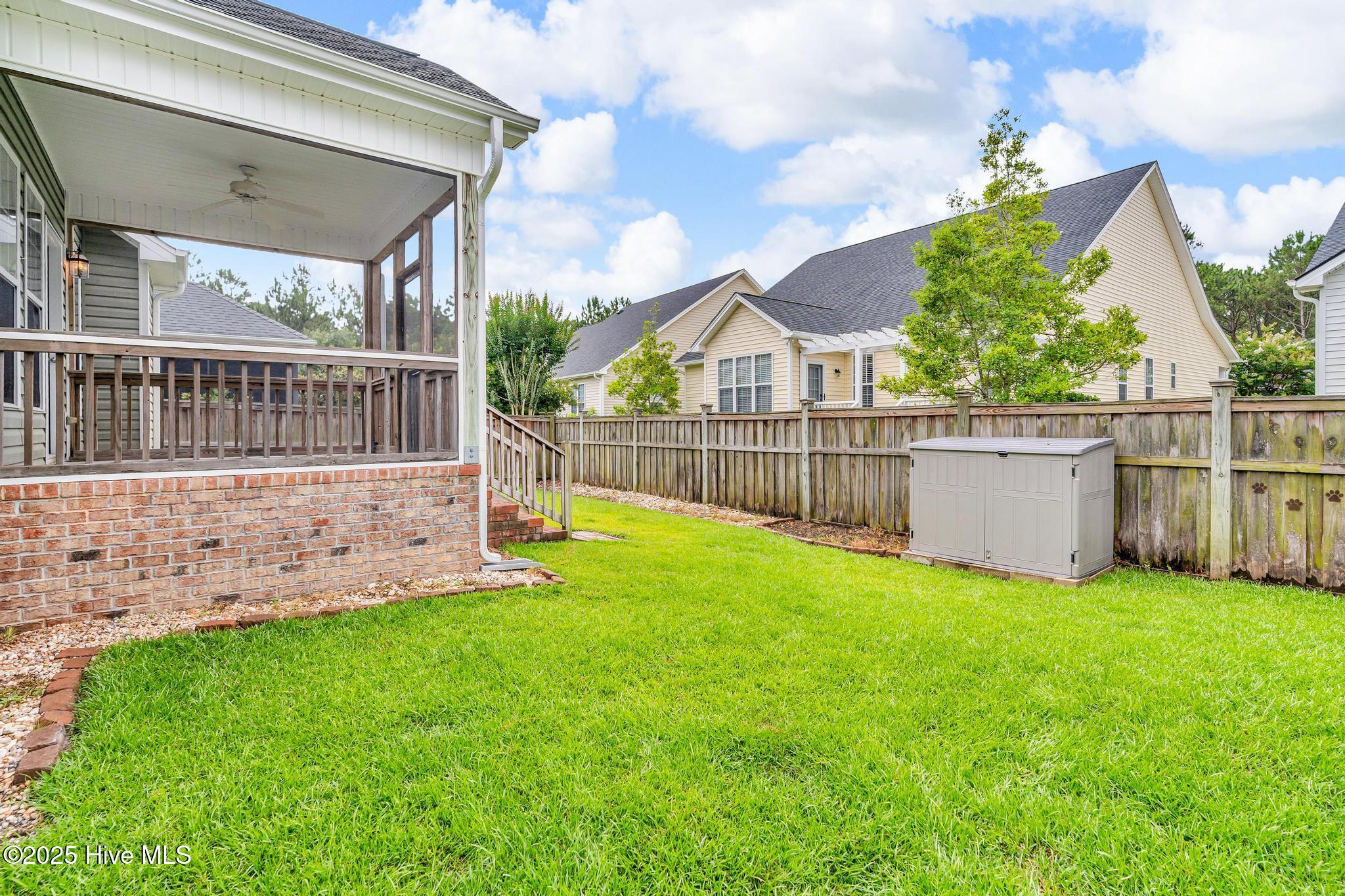 100513832 | Photo 40