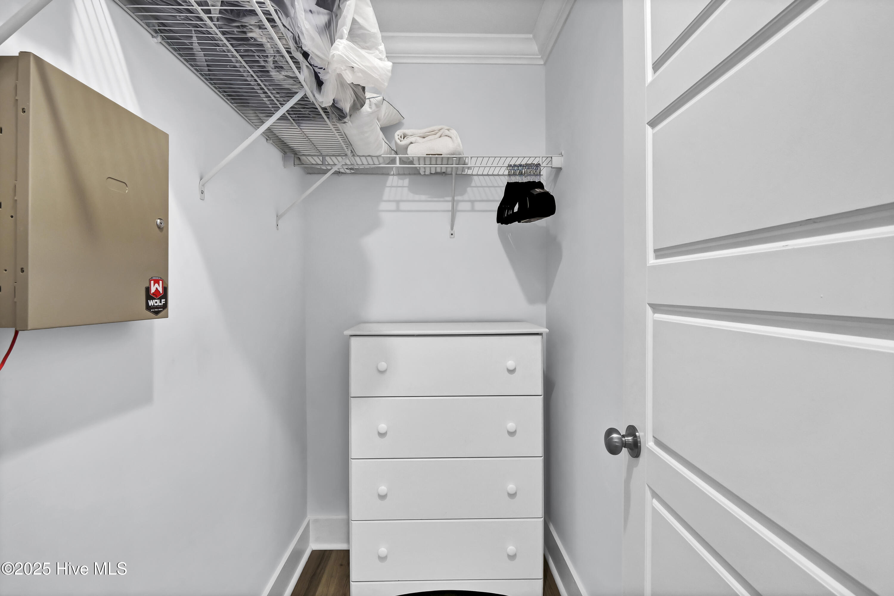 100542067 | Photo 26