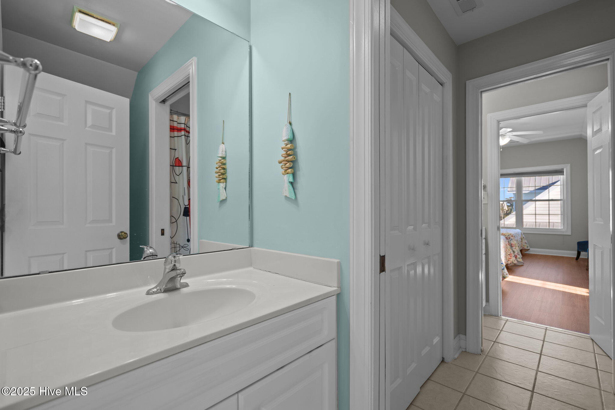 100546584 | Photo 38