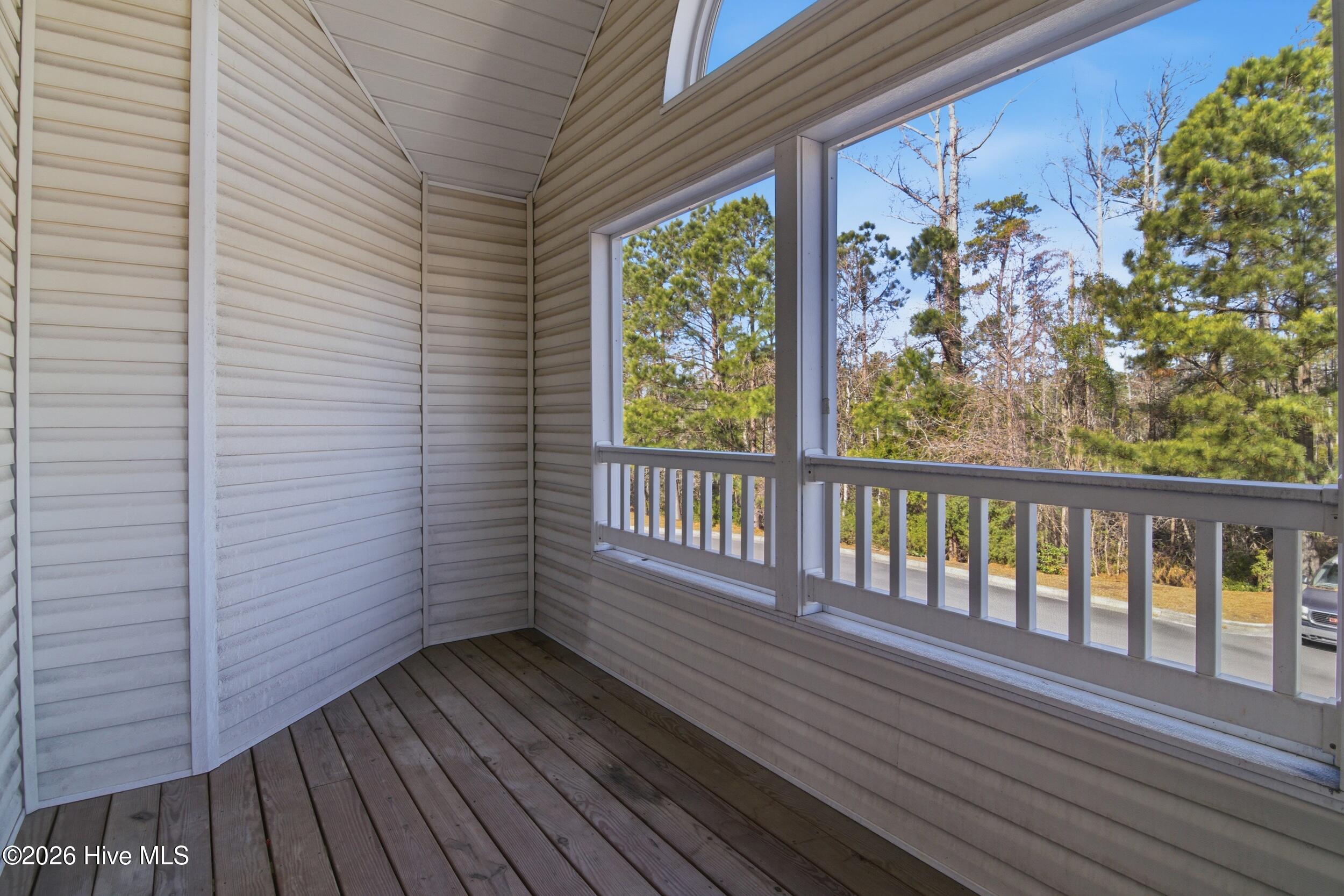 100552739 | Photo 29