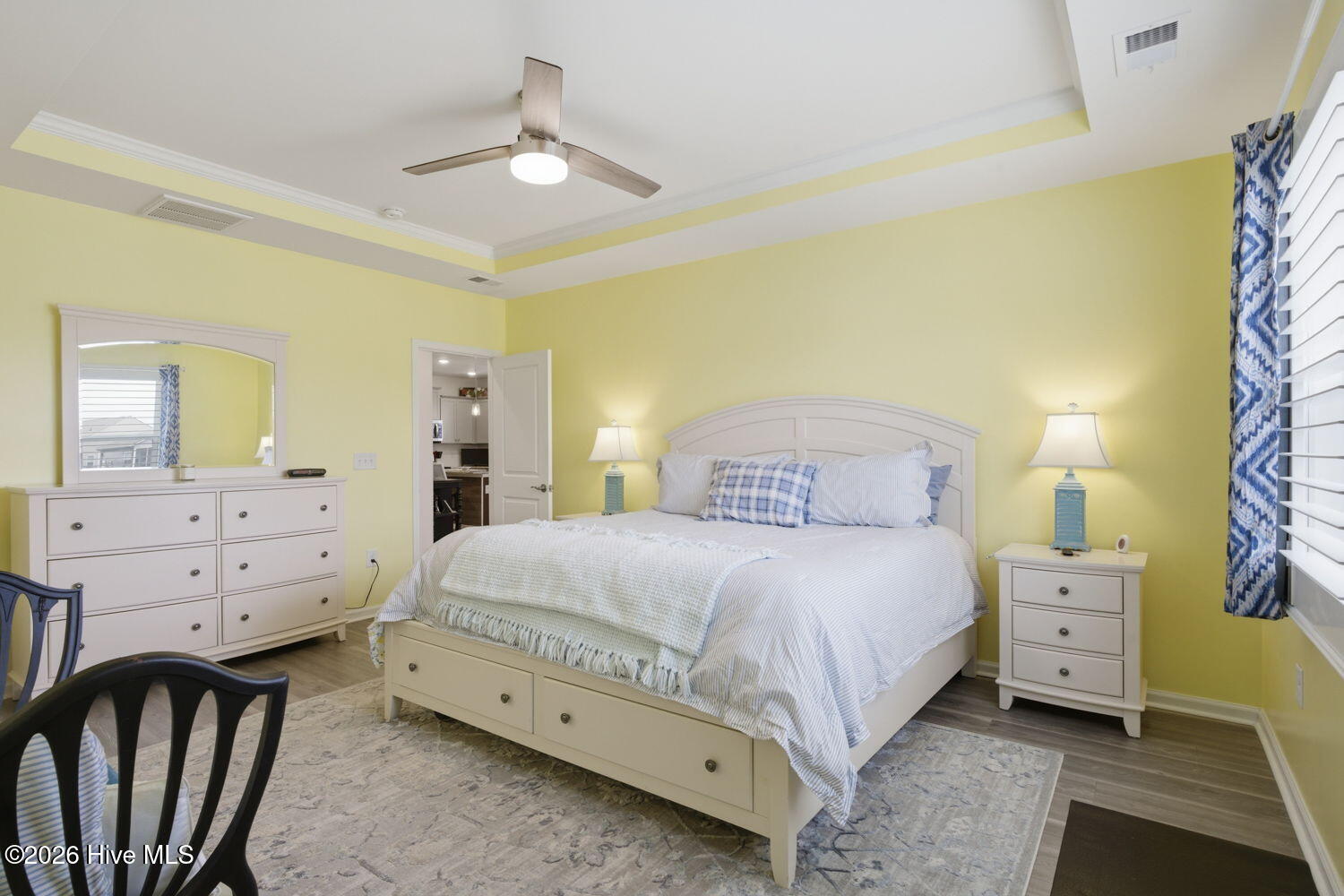 100555393 | Photo 18