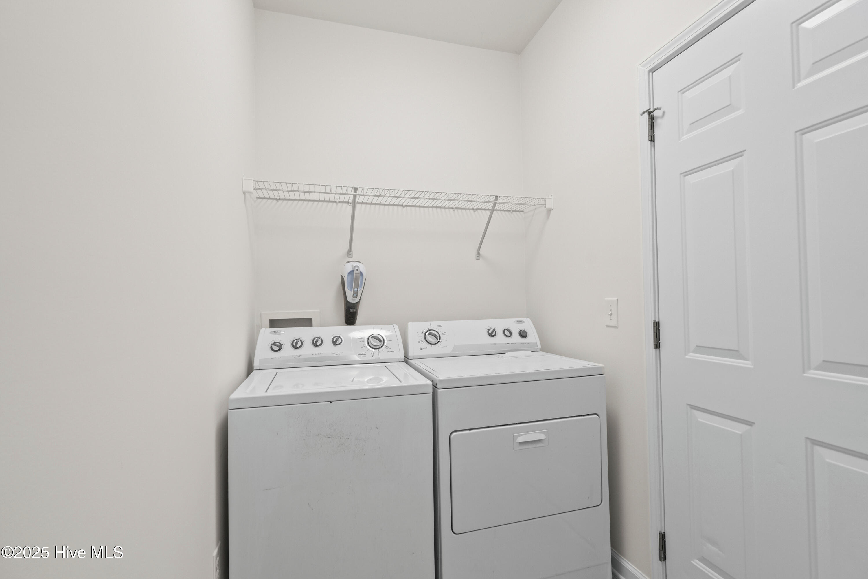 100543792 | Photo 28