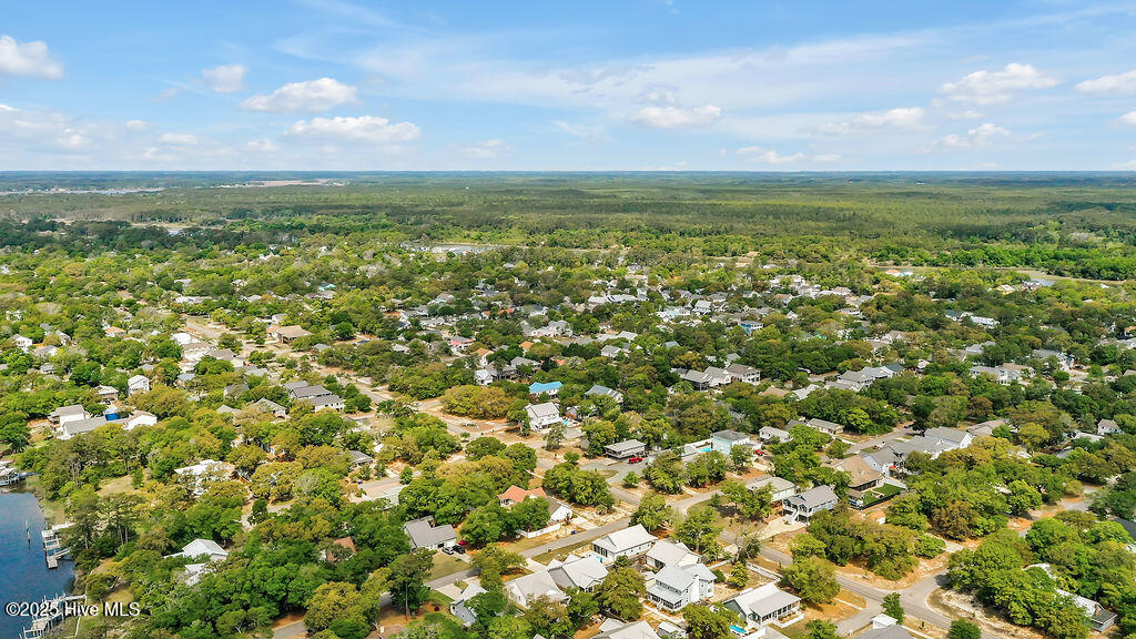 100504186 | Photo 41