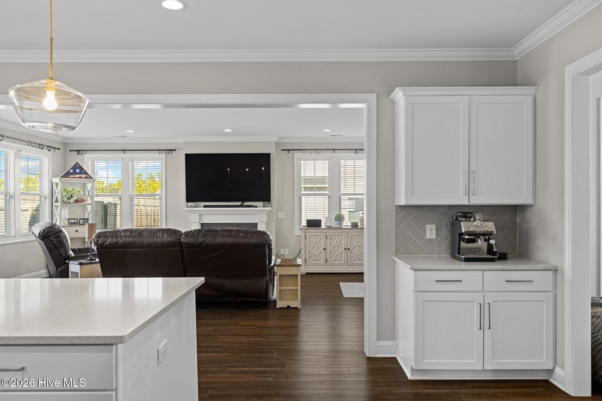 100557095 | Photo 15