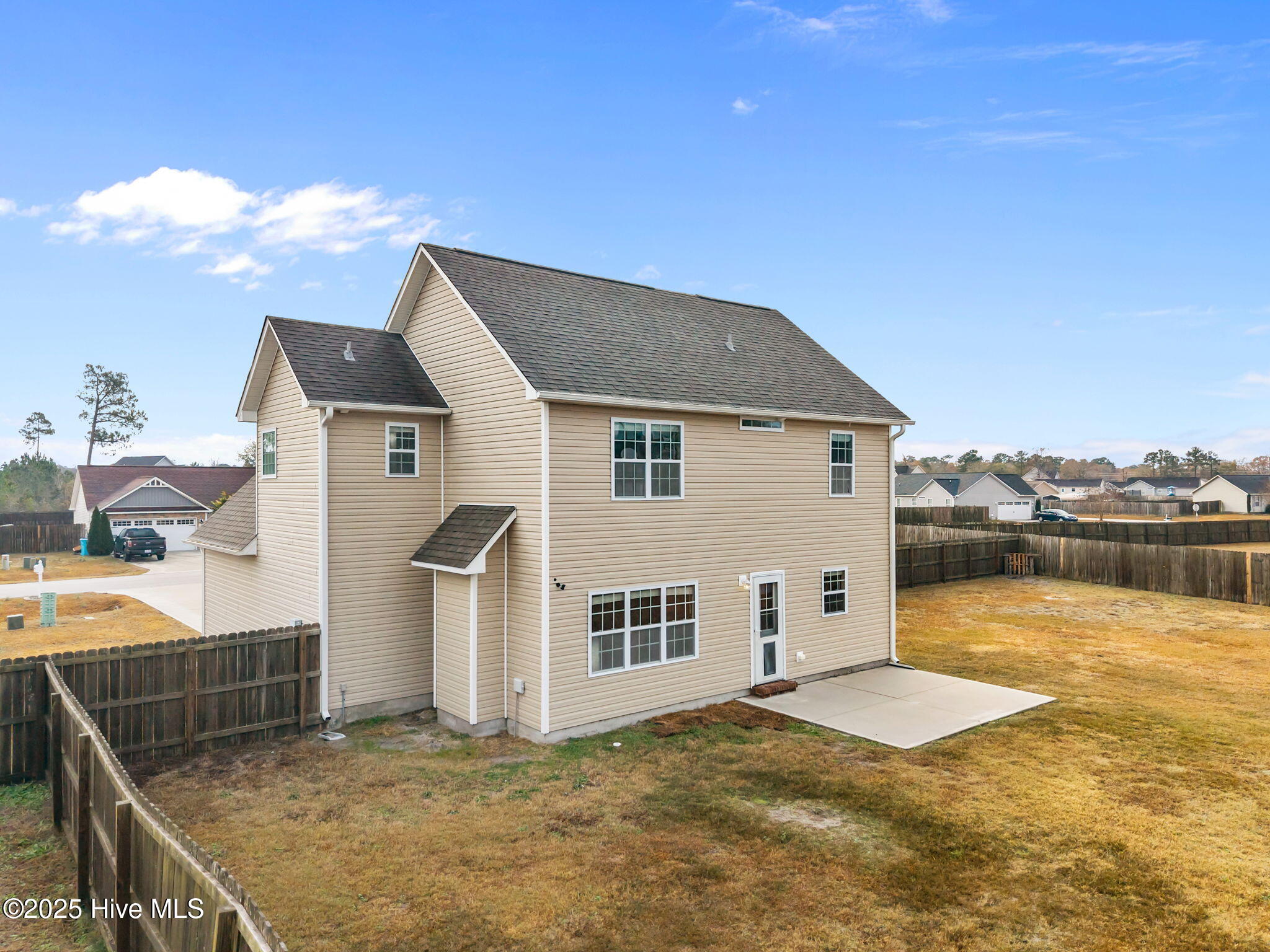 100542971 | Photo 38