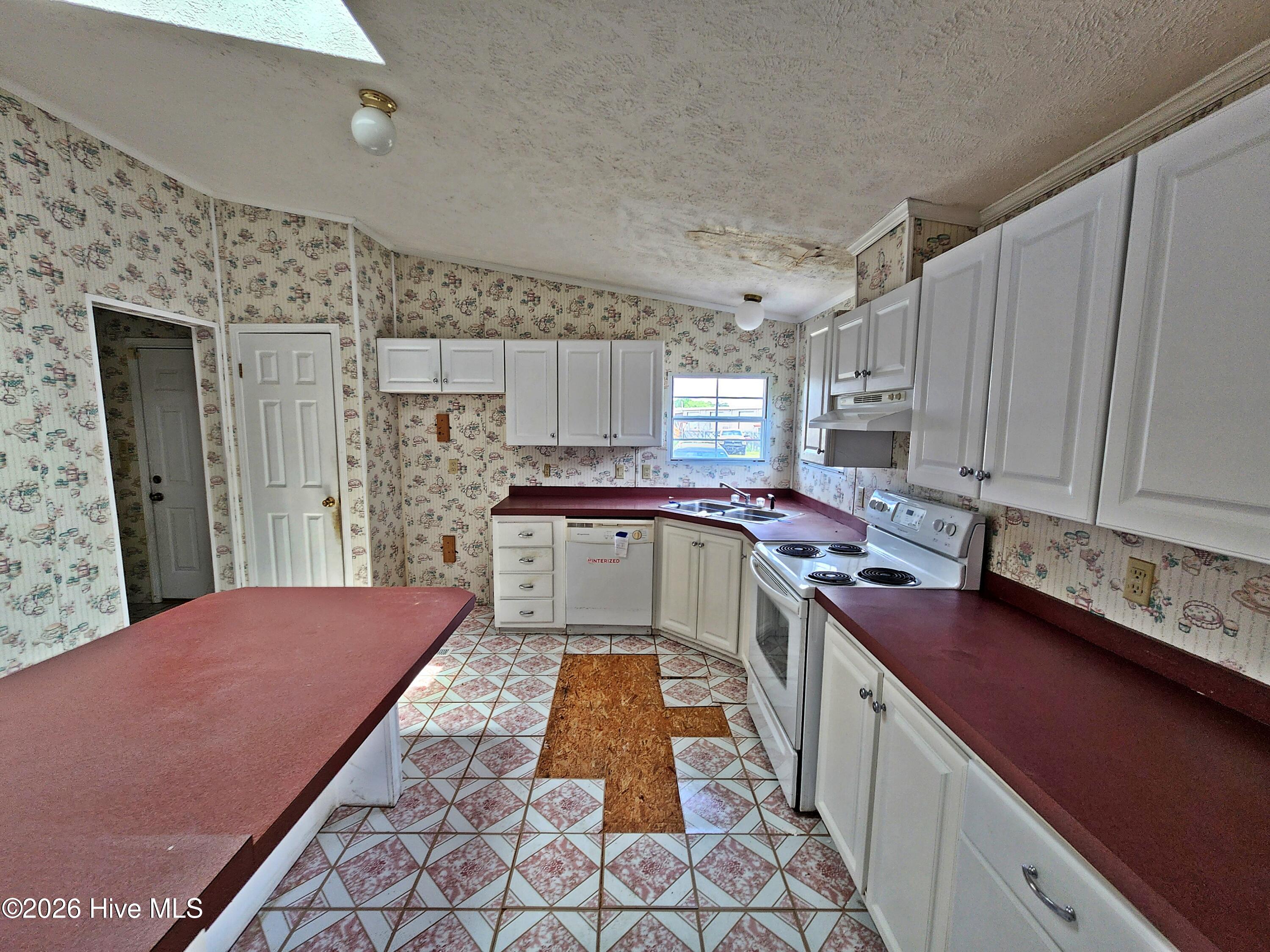 100566960 | Photo 20