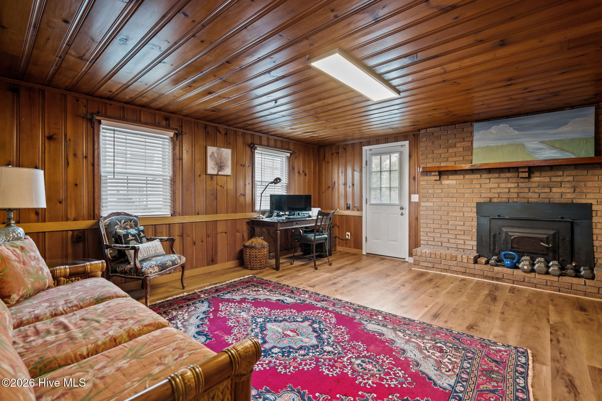 100564624 | Photo 33