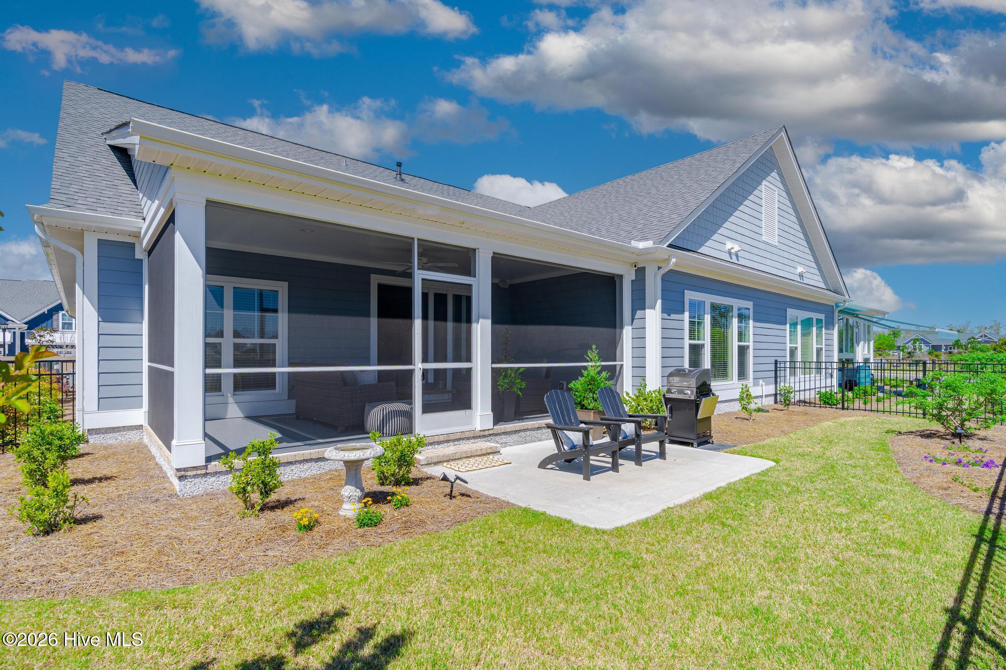 100567650 | Photo 39