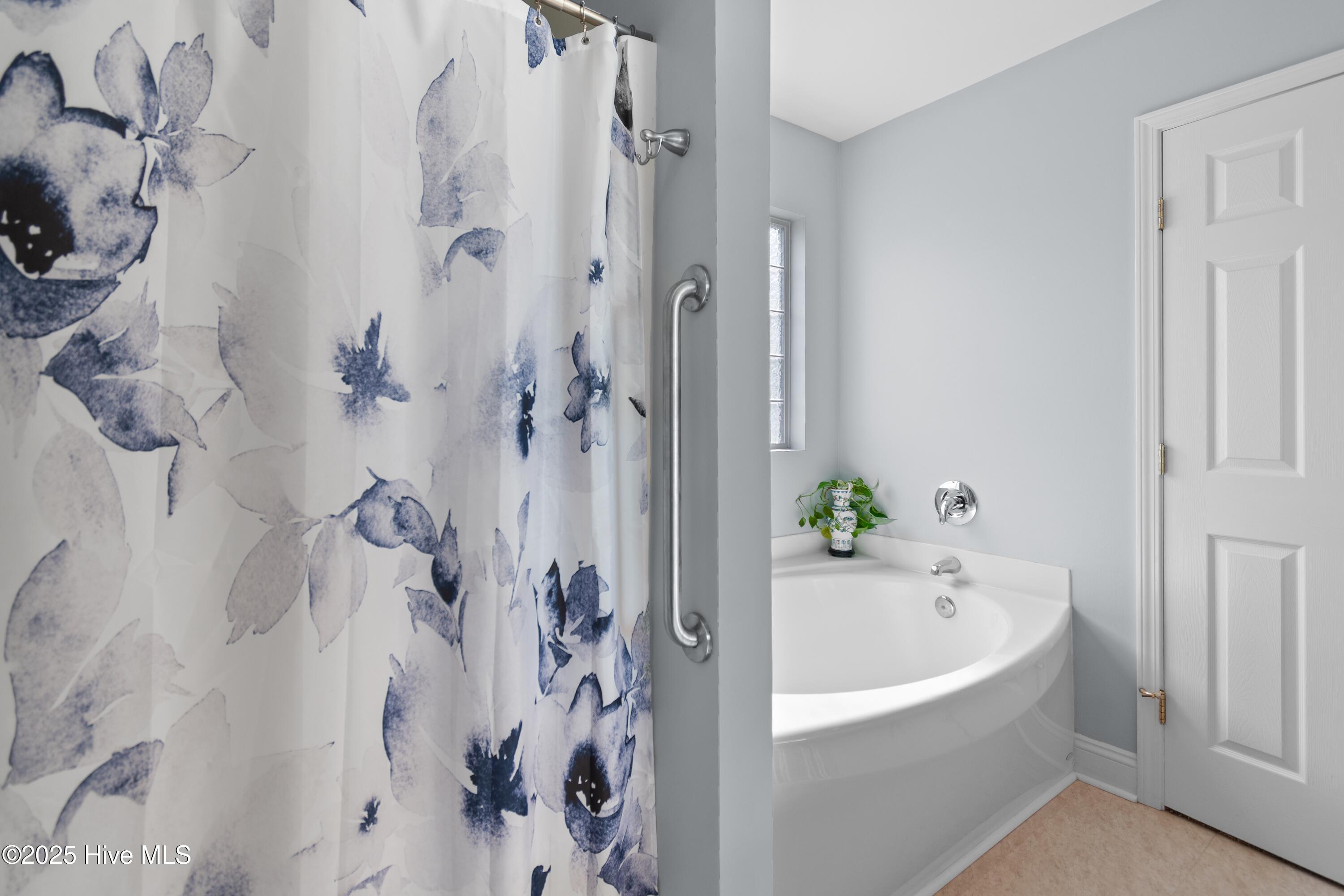 100526864 | Photo 25