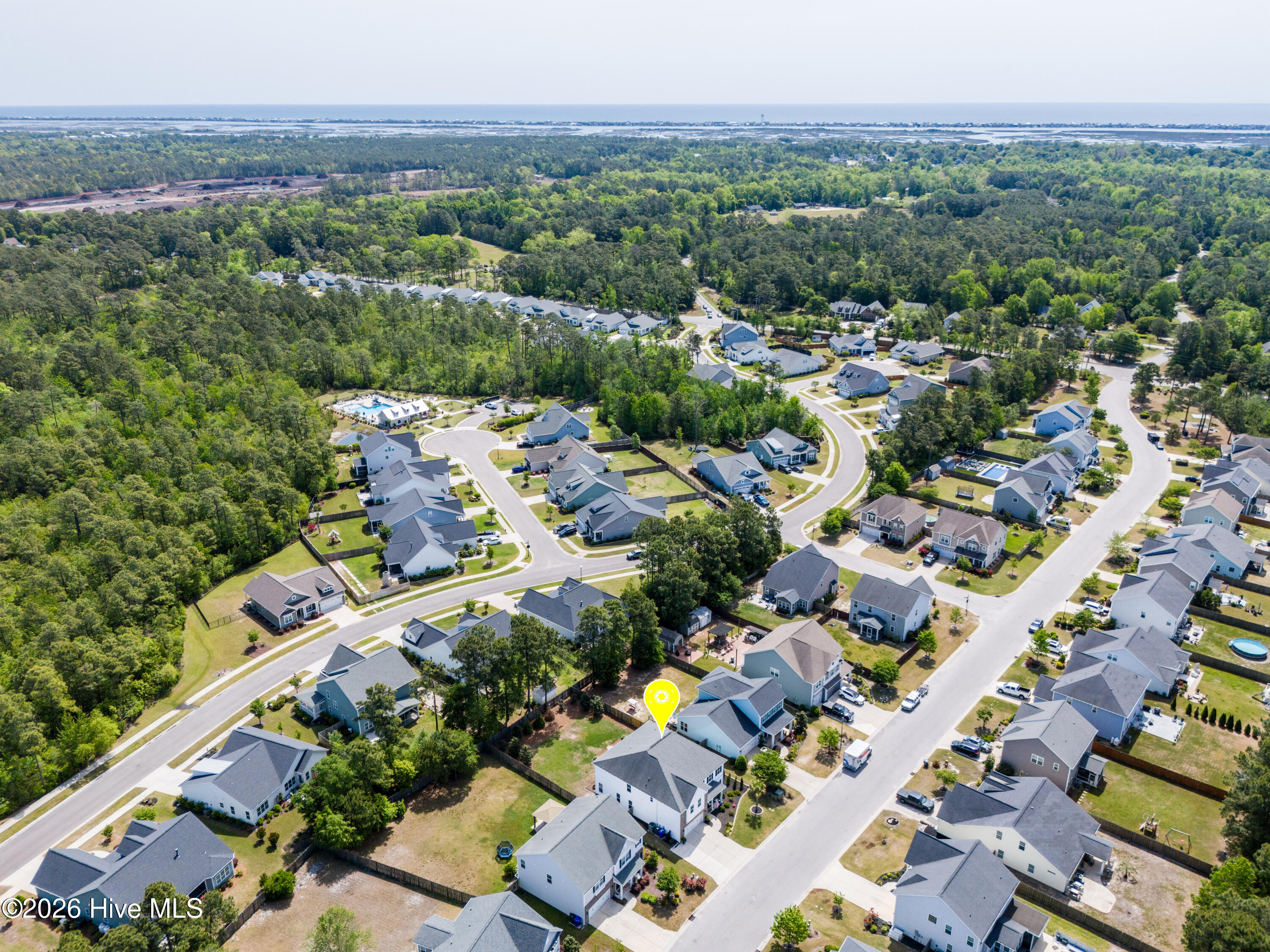 100569248 | Photo 58