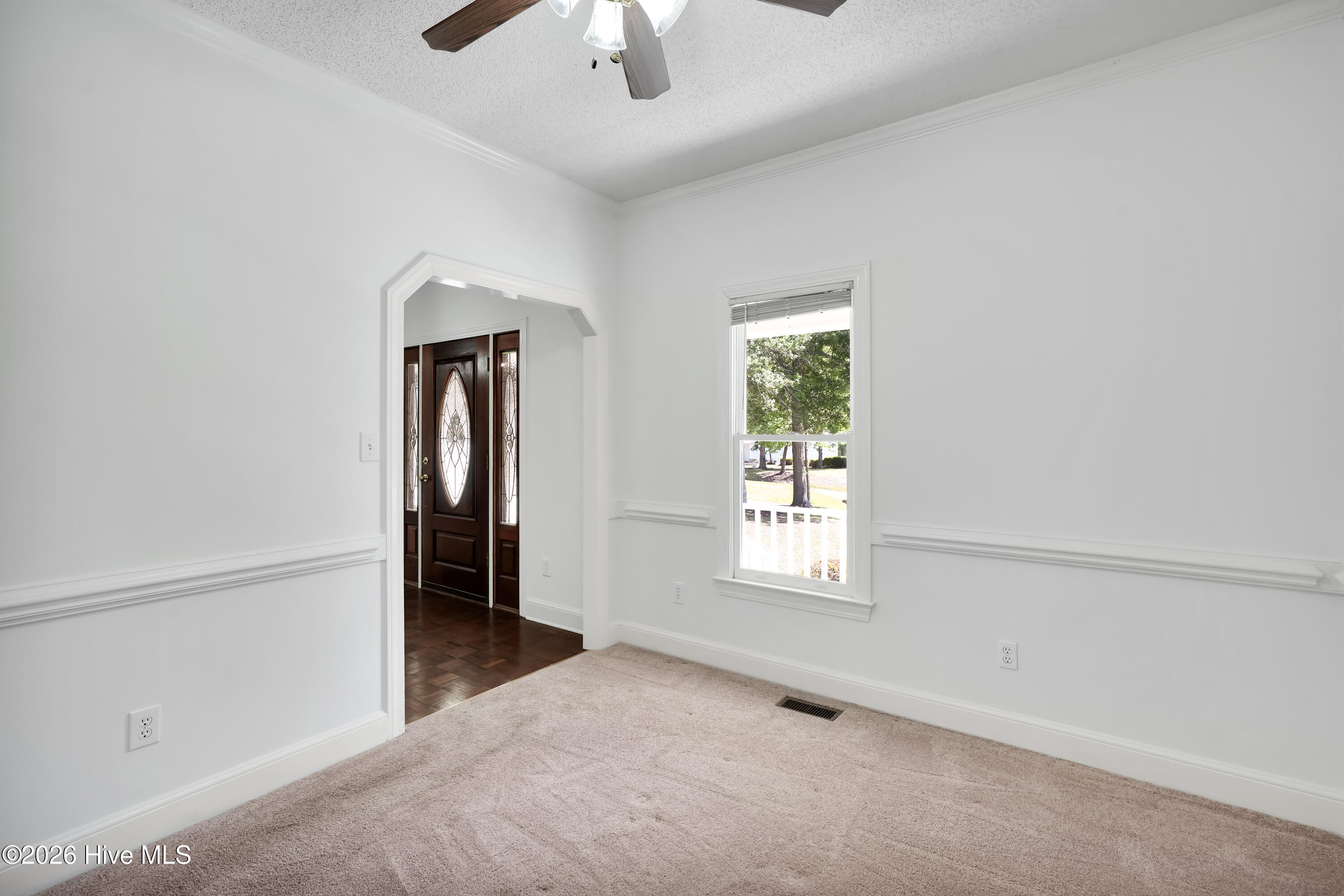 100570472 | Photo 13