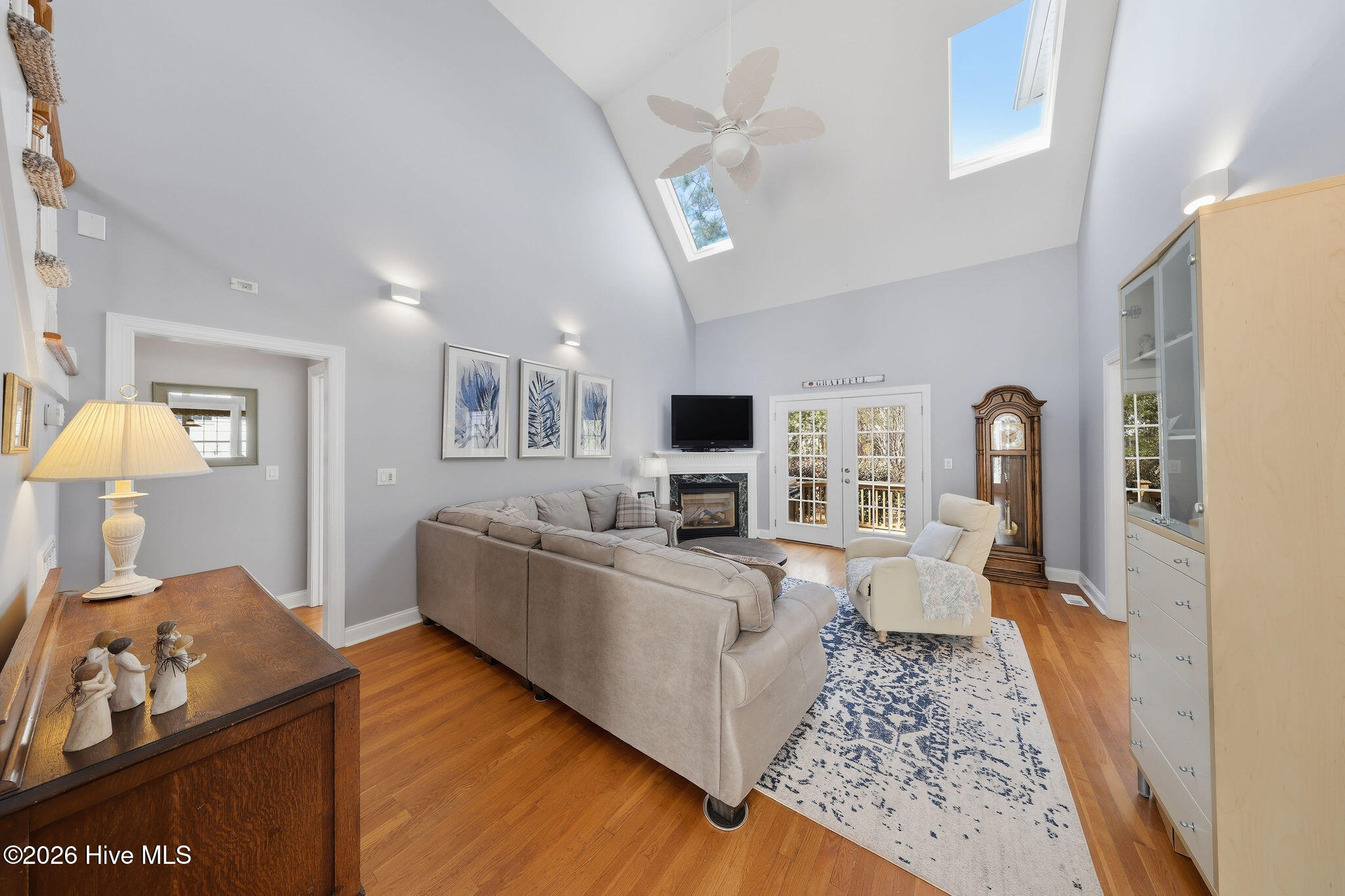 100558304 | Photo 12