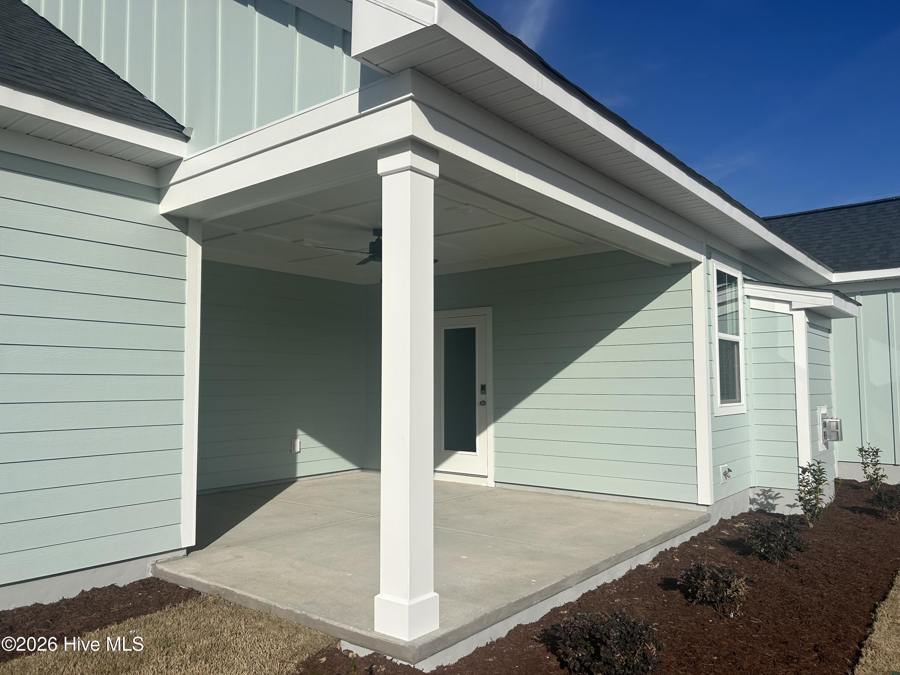 100545811 | Photo 12