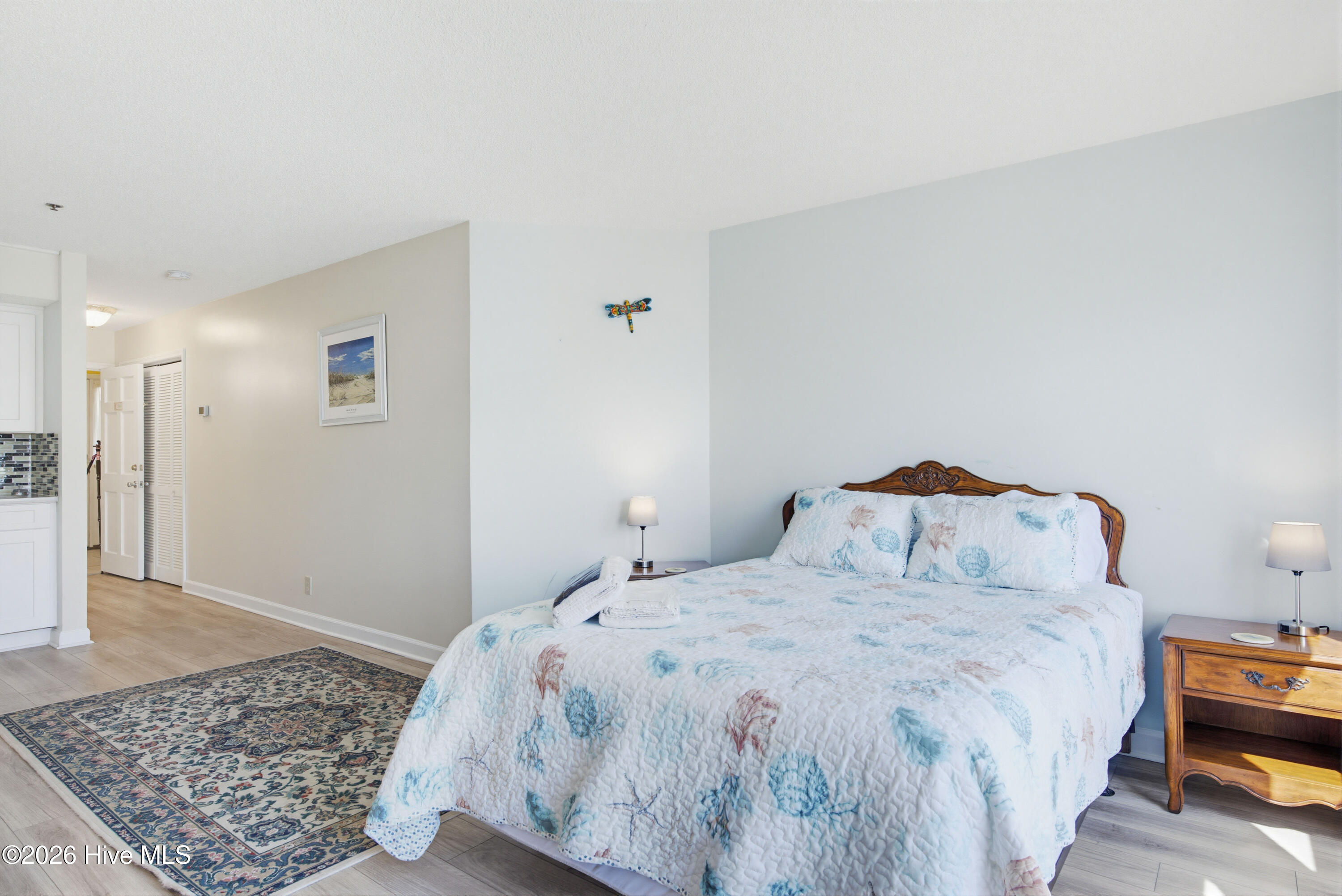 100566316 | Photo 19