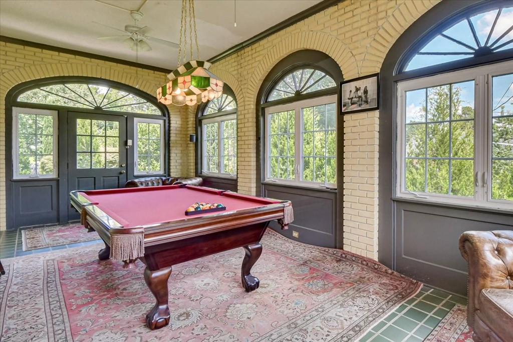 Large sunroom off the Parlor