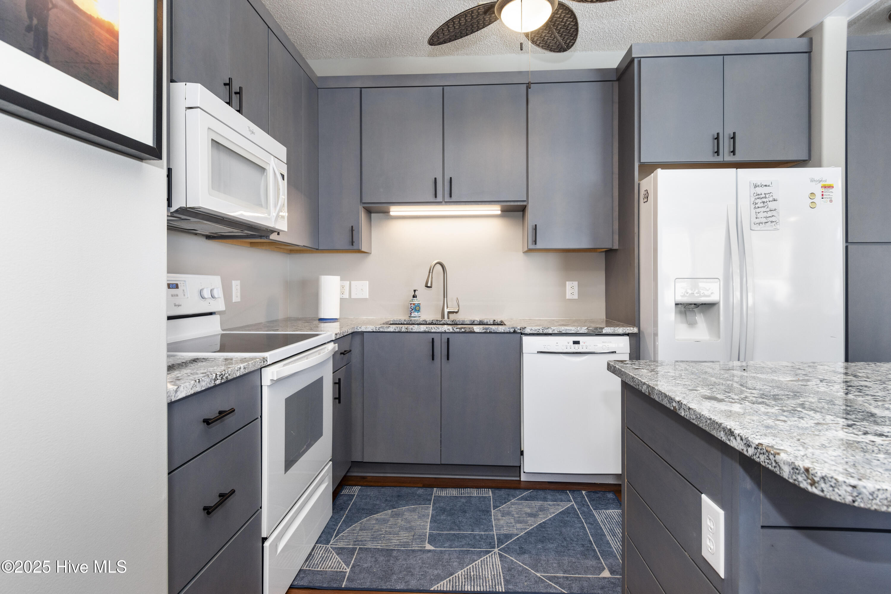 100530564 | Photo 13