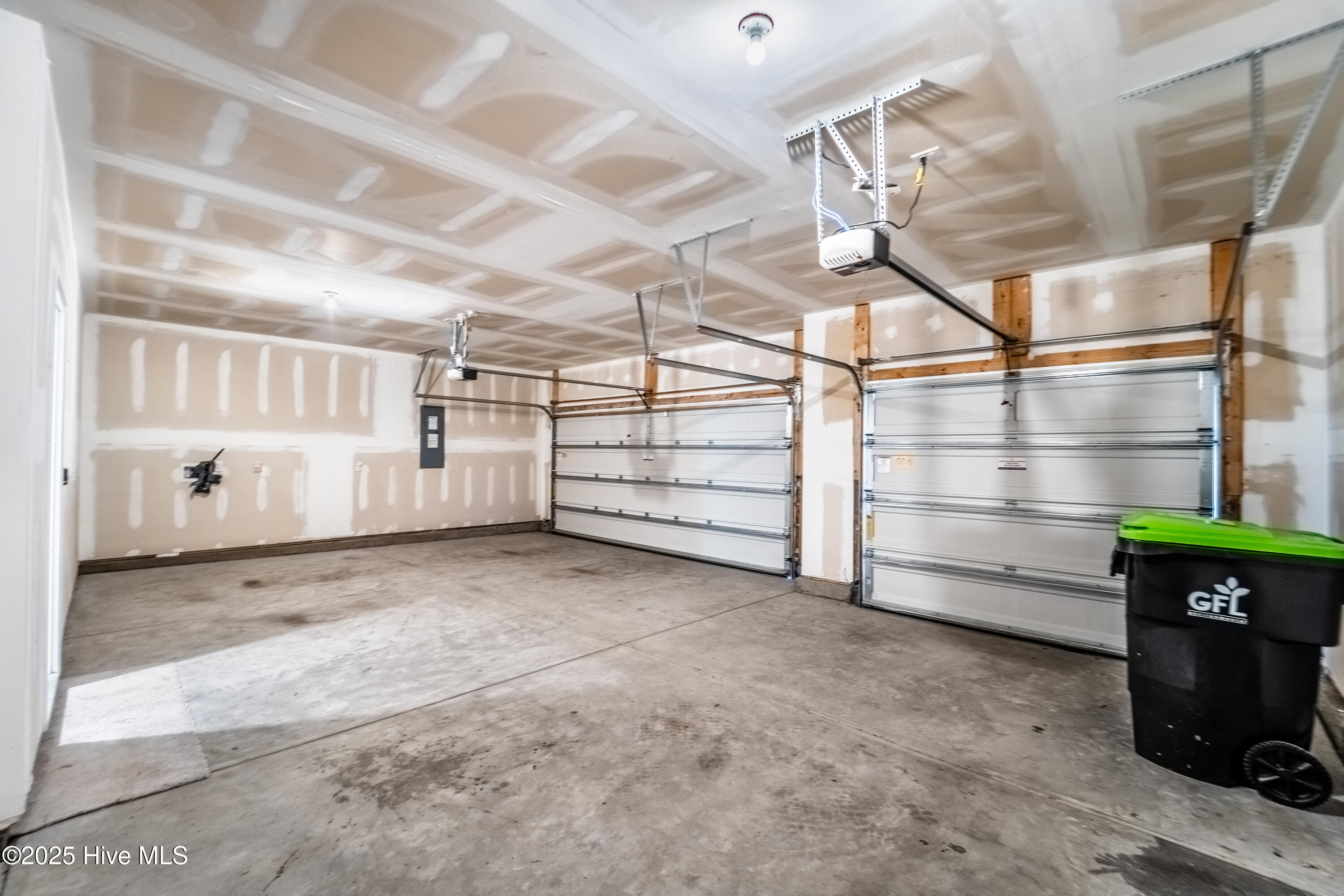 100515314 | Photo 23